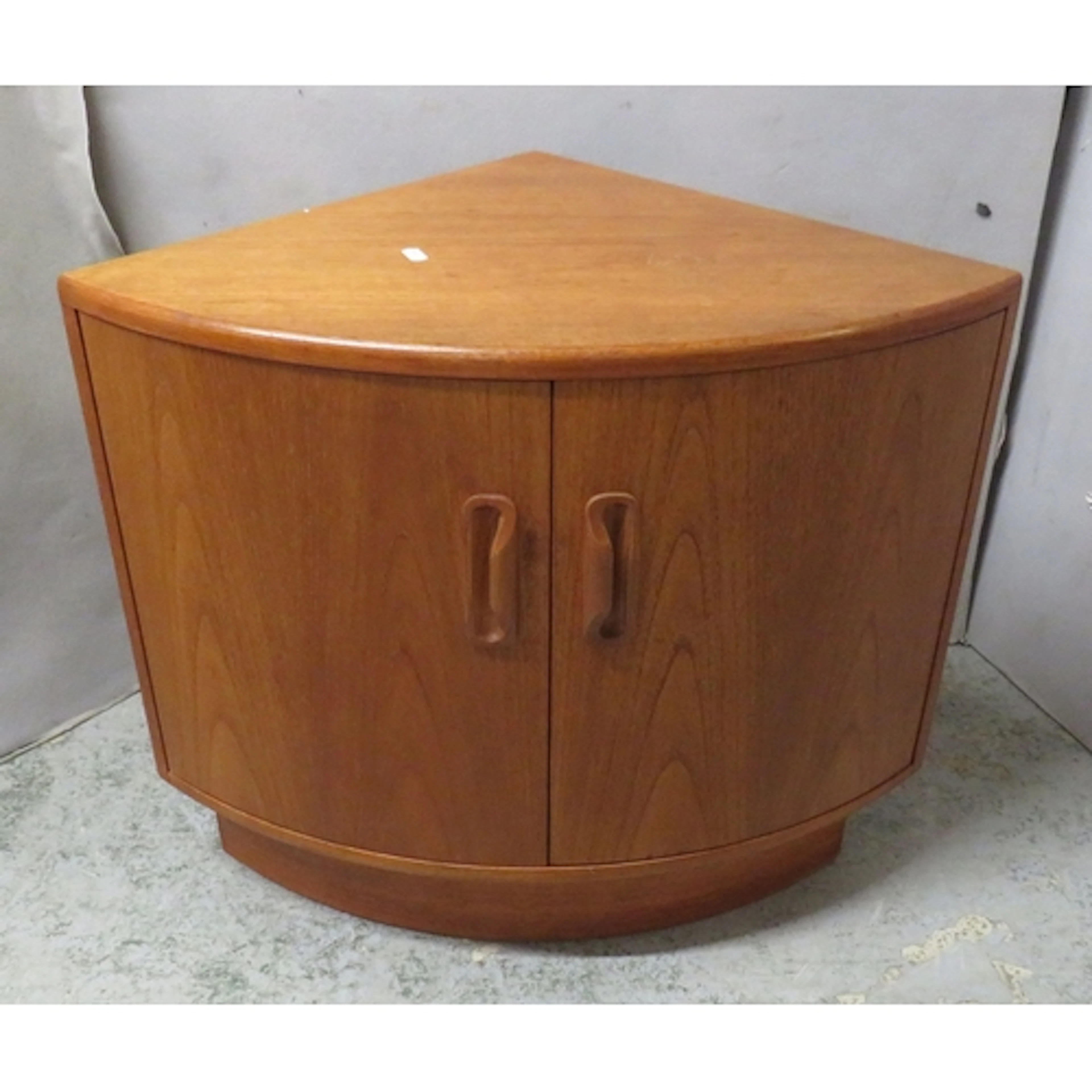 Vintage Mid Century G-Plan Fresco Teak Corner Cabinet, doubl...