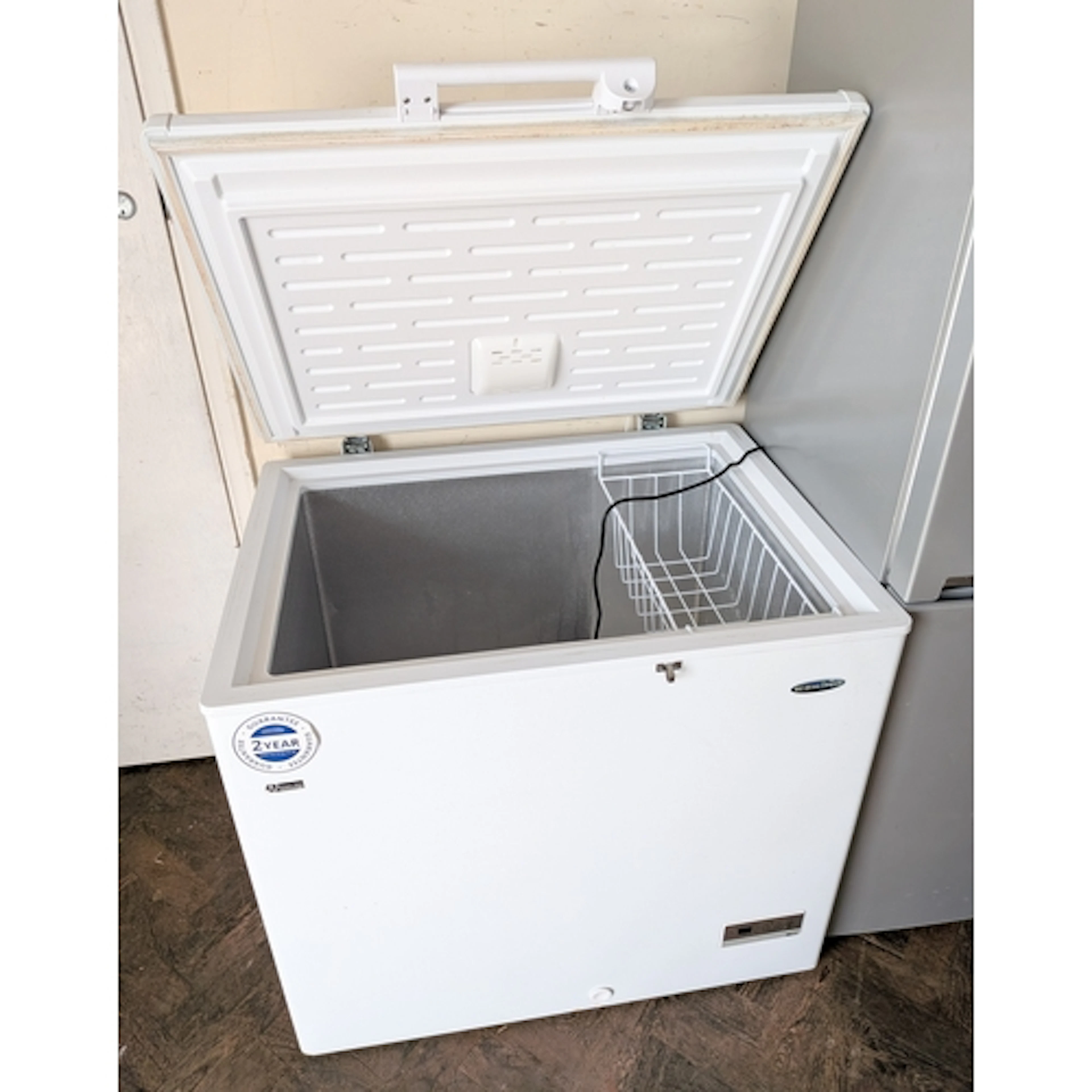 A Iceking chest freezer