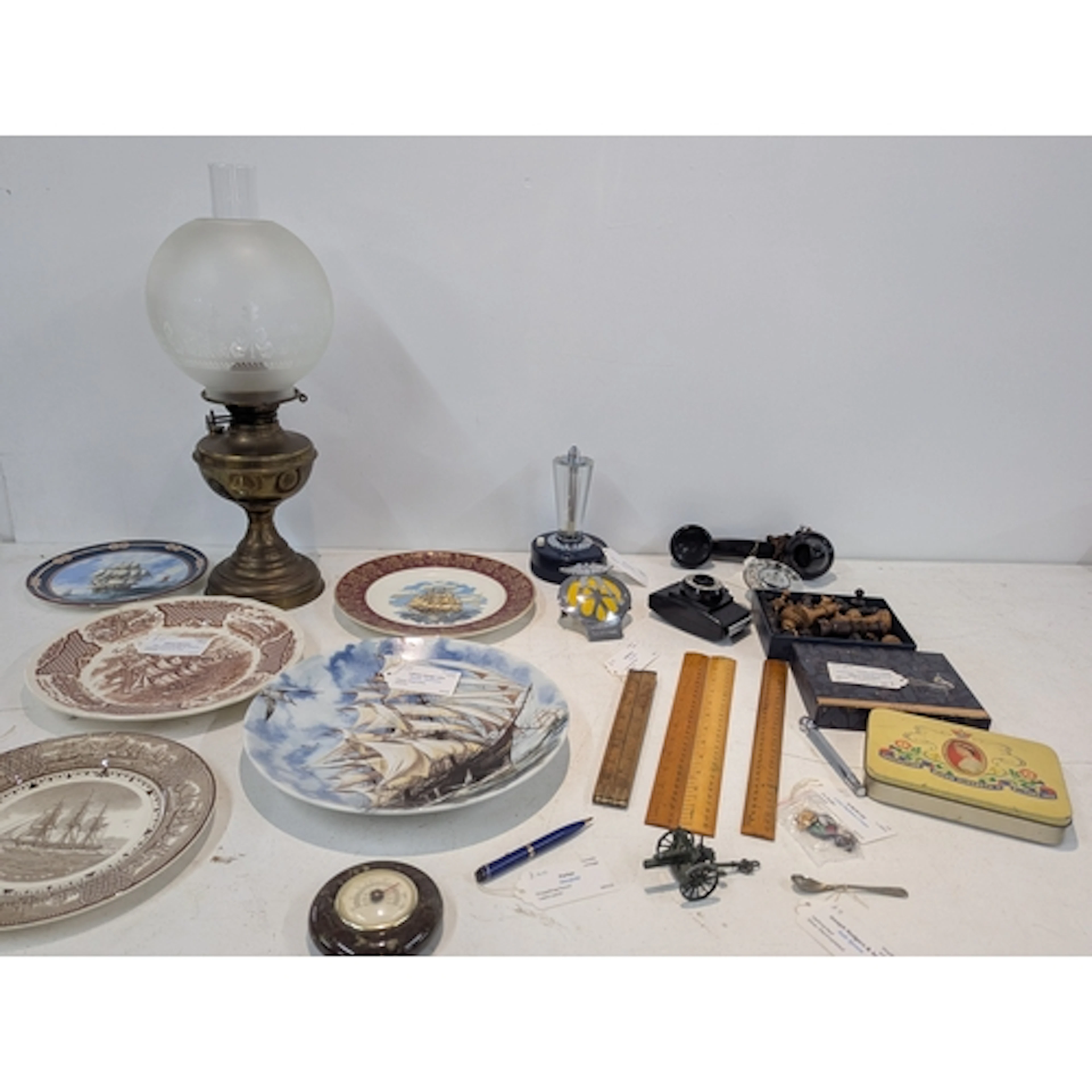 Mixed collectables to include a Parker Duofold lapis lazuli ...