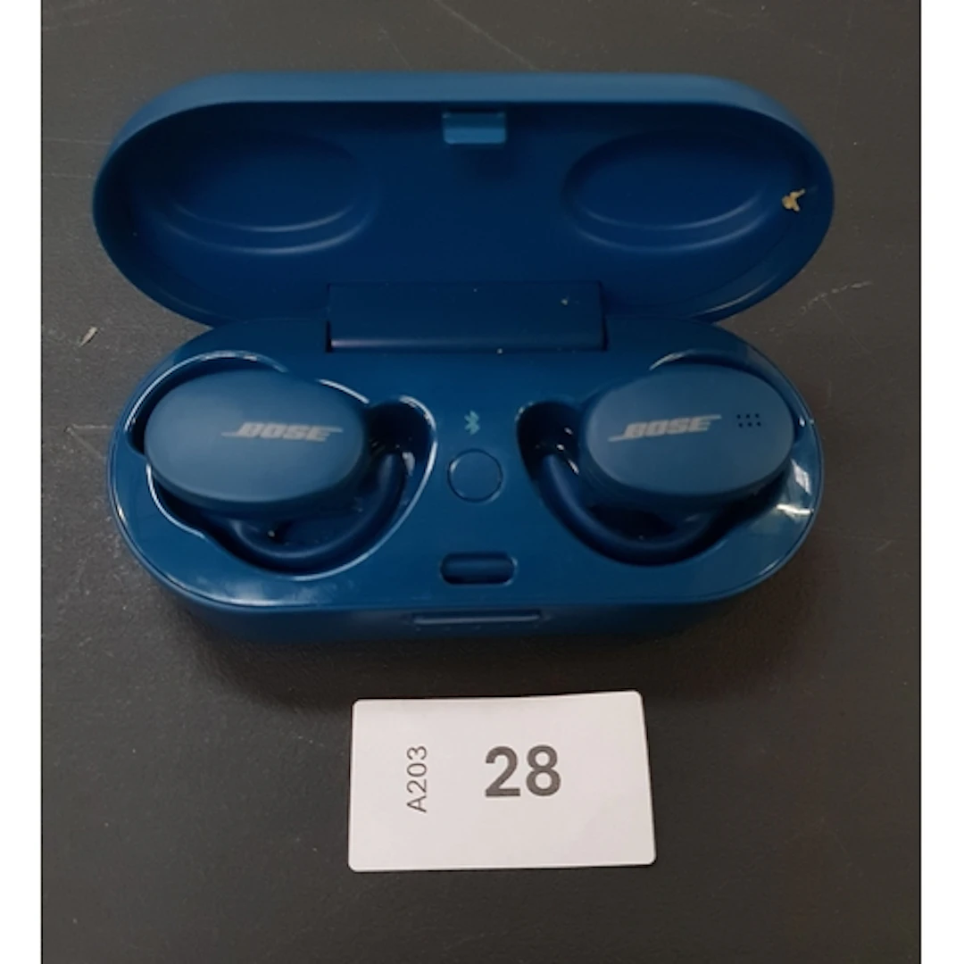 PAIR OF EARBUDS BOSE NOISE CANCELLING model 427929