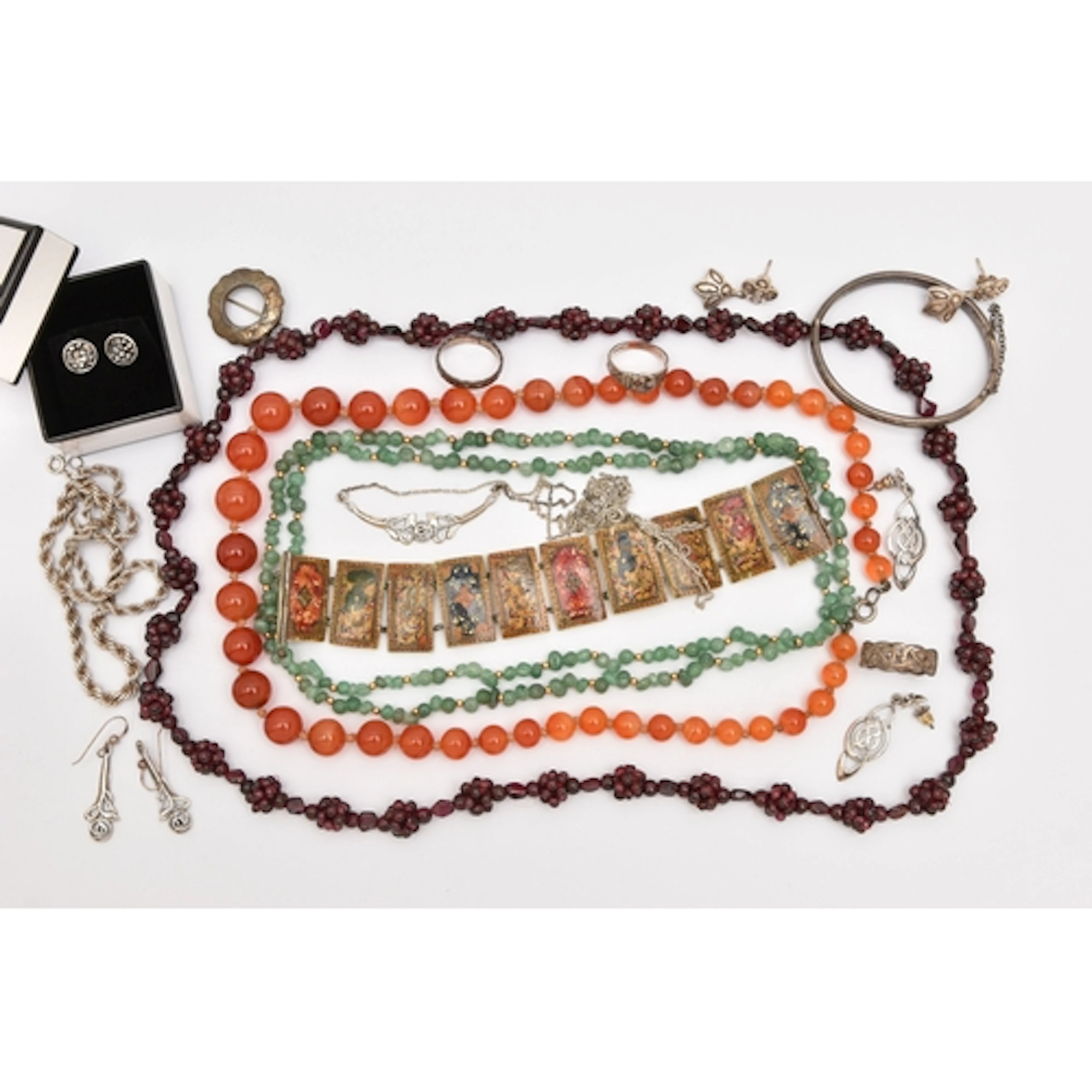 A BAG OF ASSORTED JEWELLERY, to include a polished carnelian...
