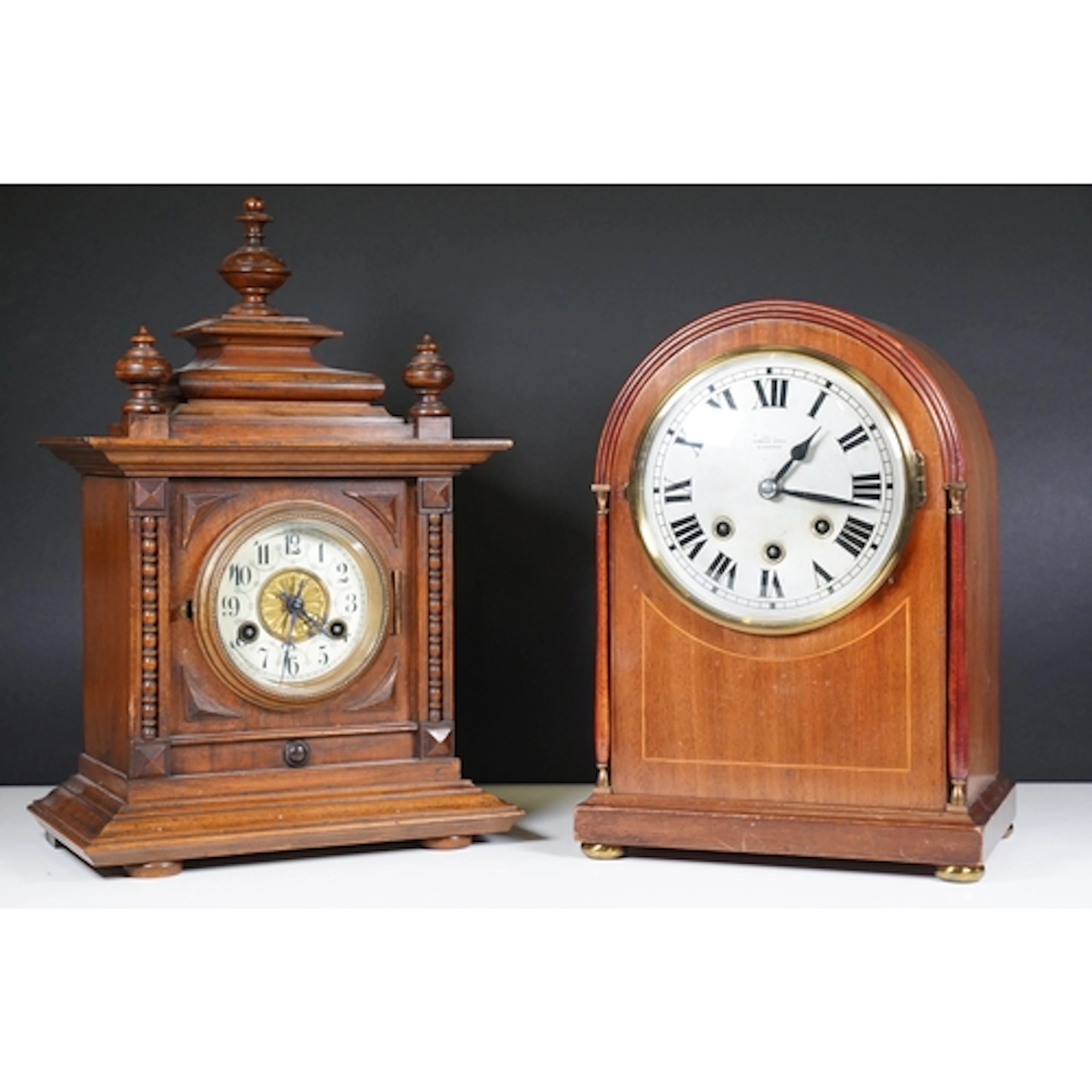 Late 19th century mantel clock, oak and mahogany case of squ...