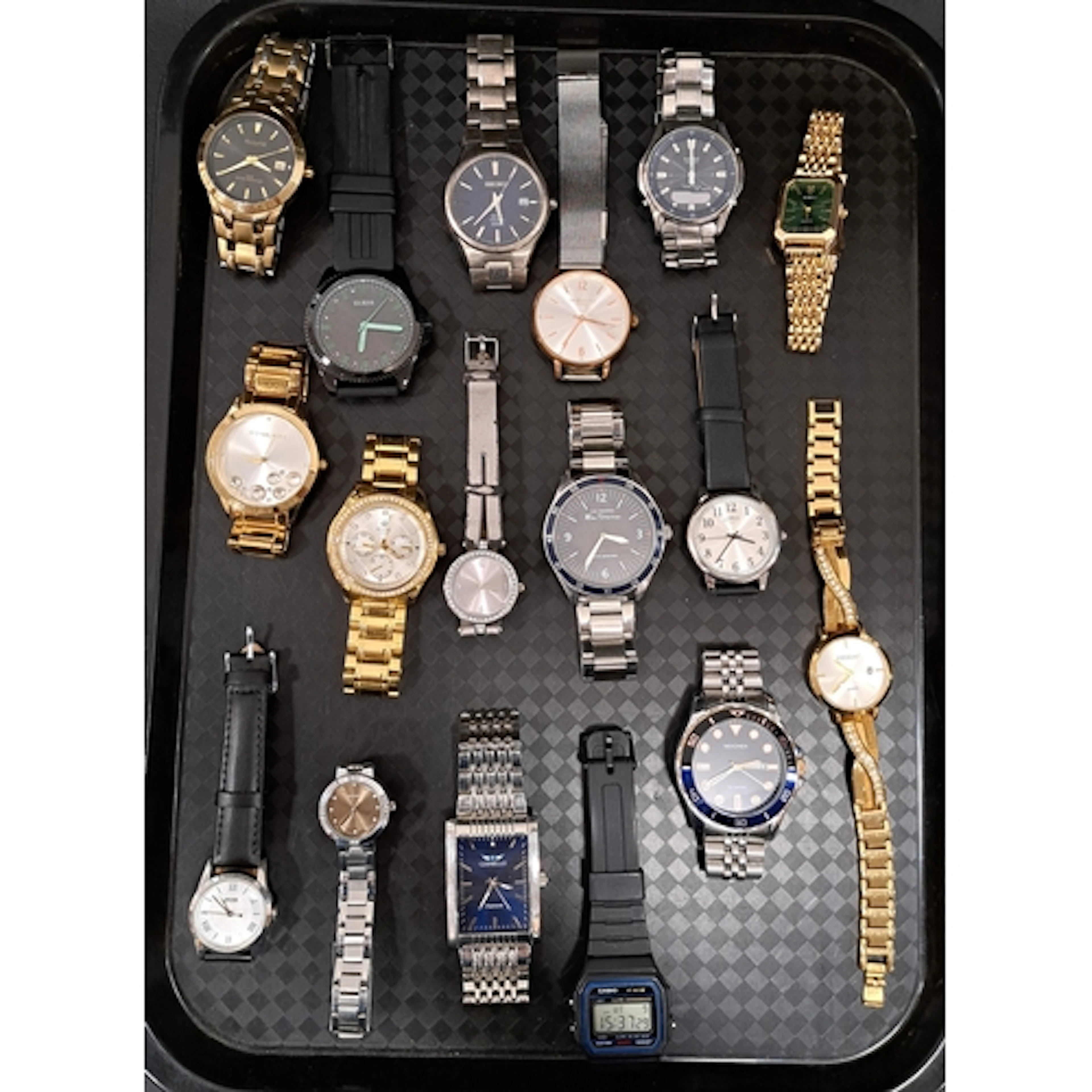 SELECTION OF LADIES AND GENTLEMEN'S WRISTWATCHES including A...