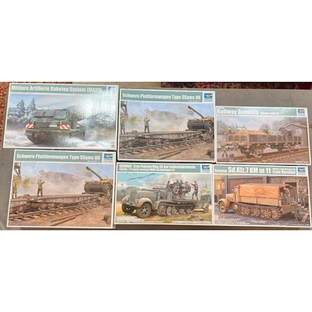 A group of six assorted Trumpeter military model kits, 1:35 ...