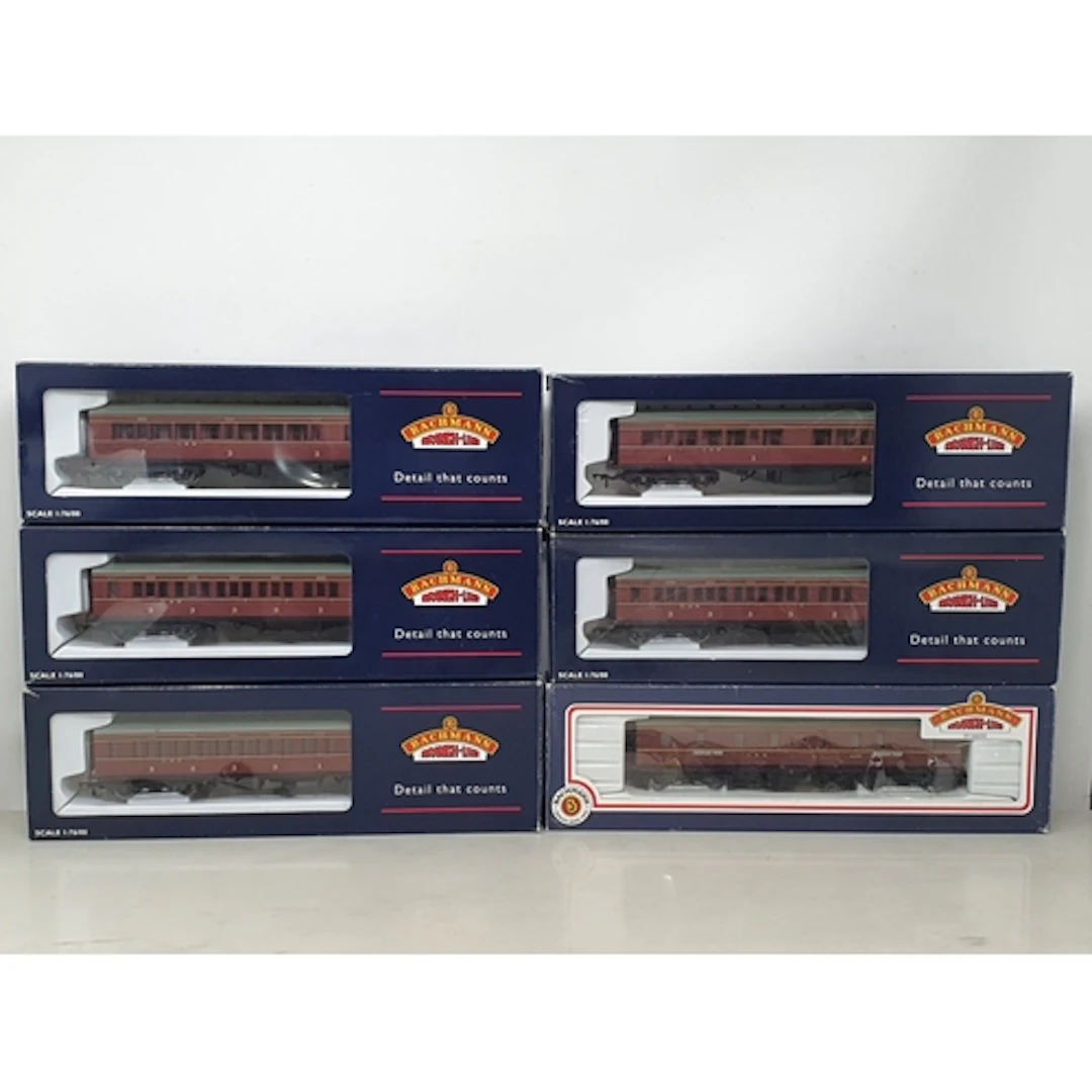 Six Bachmann 00 gauge LMS maroon Coaches comprising 3x 32-25...