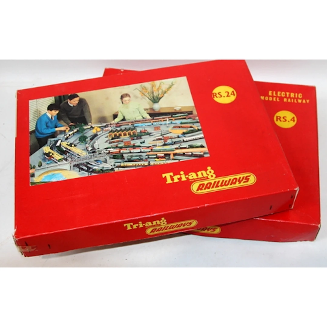 Vintage Hornby OO gauge train sets ref:RS.4 and RS.24. Both ...