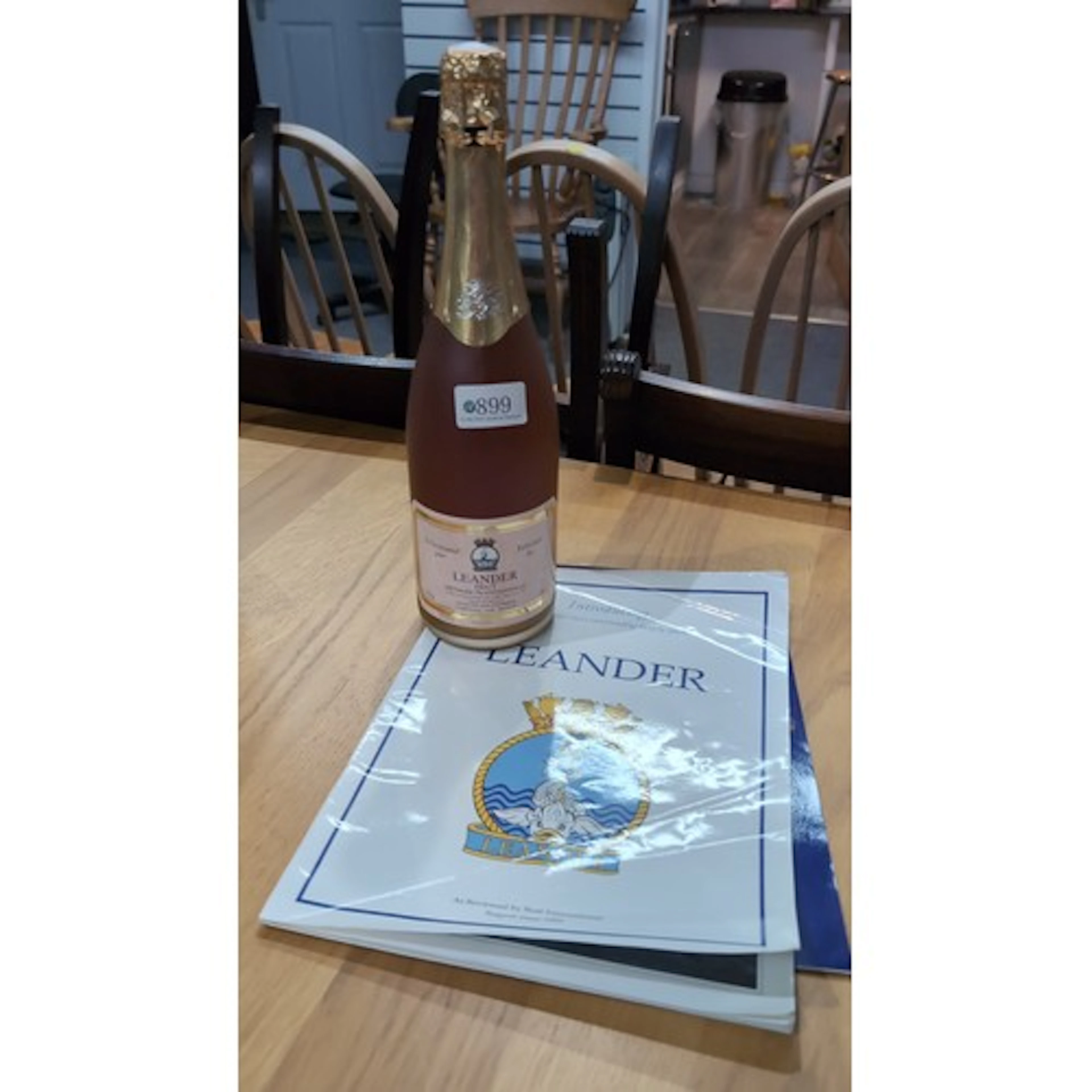 Leander Brut sparkling wine, Domaine des Chaberts, Garéoult,...