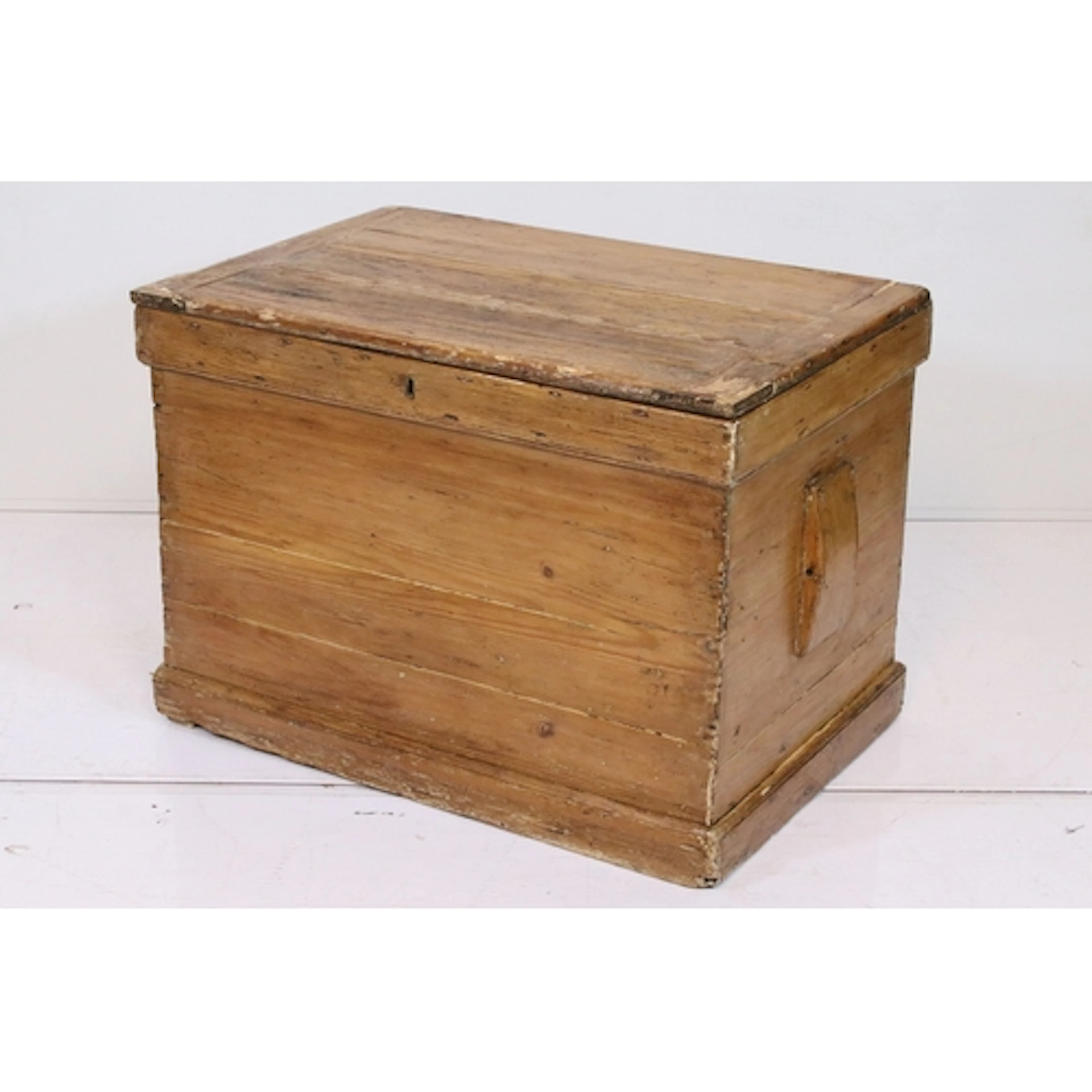 Late 19th century pine tool chest, the interior fitted with ...