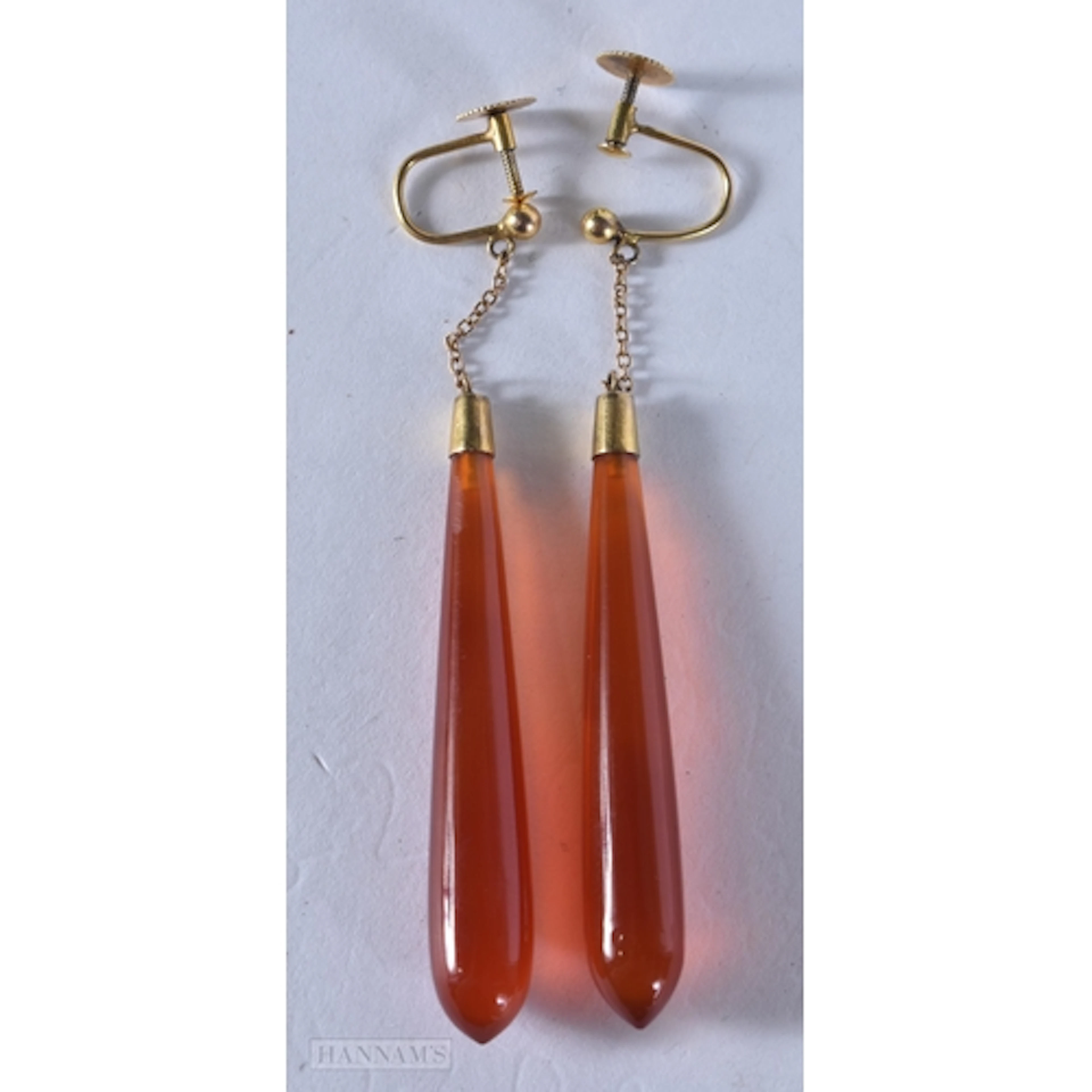 A Pair of 9ct gold antique carnelian drop earrings (6.3g)