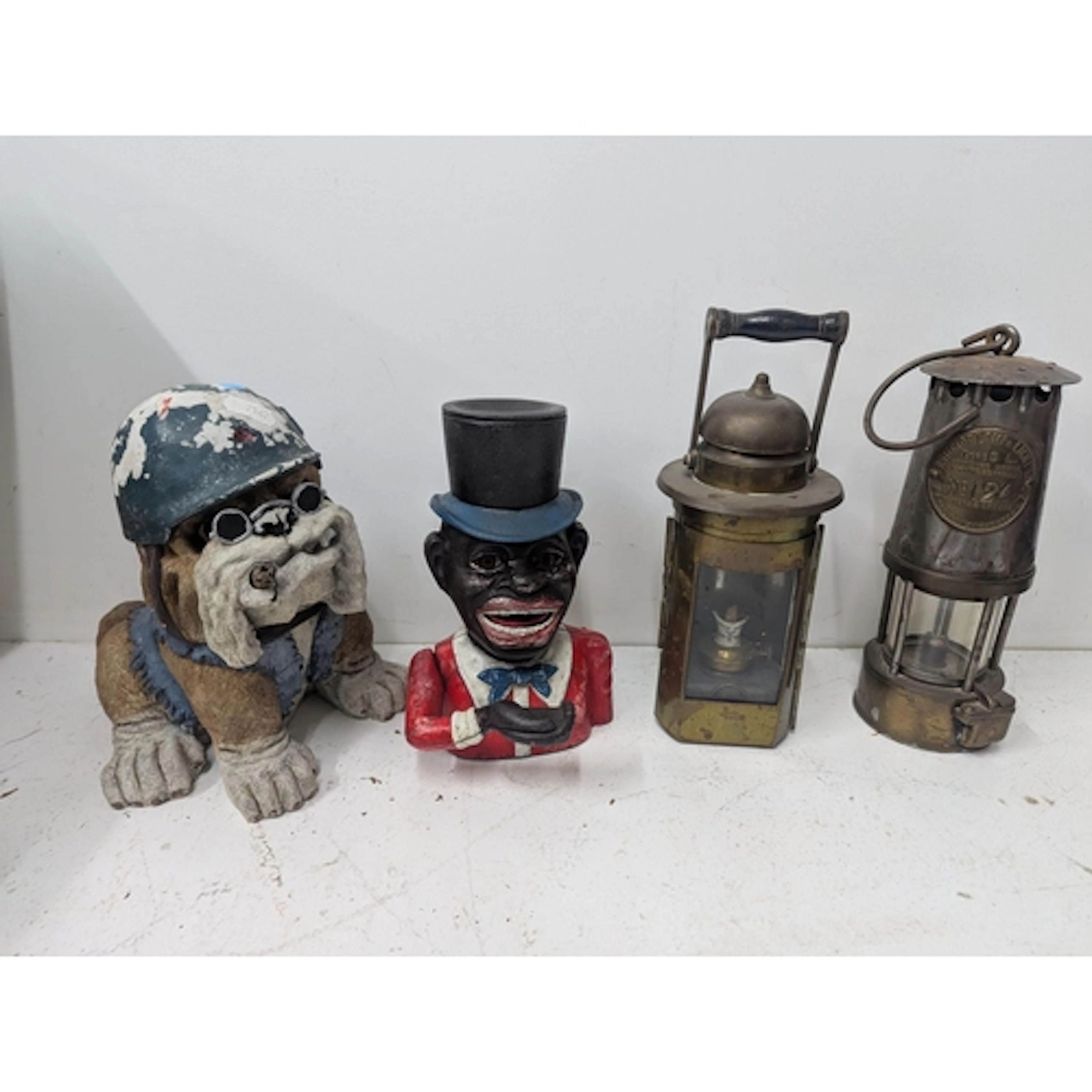 Mixed collectables to include Protector Type S.L Lamp, a rep...