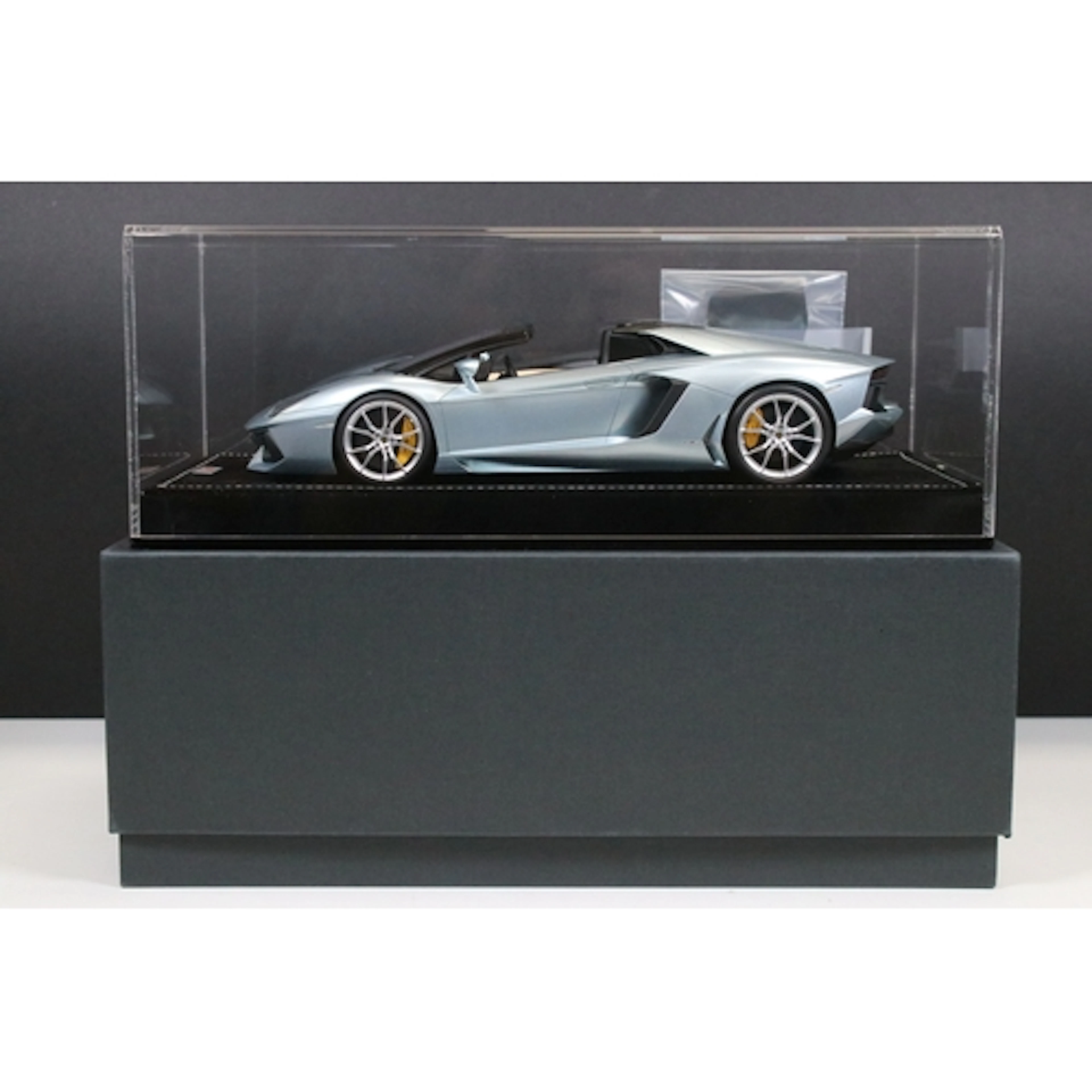 Boxed MR Collection Models 1/18 Lamborghini Aventador LP700-...