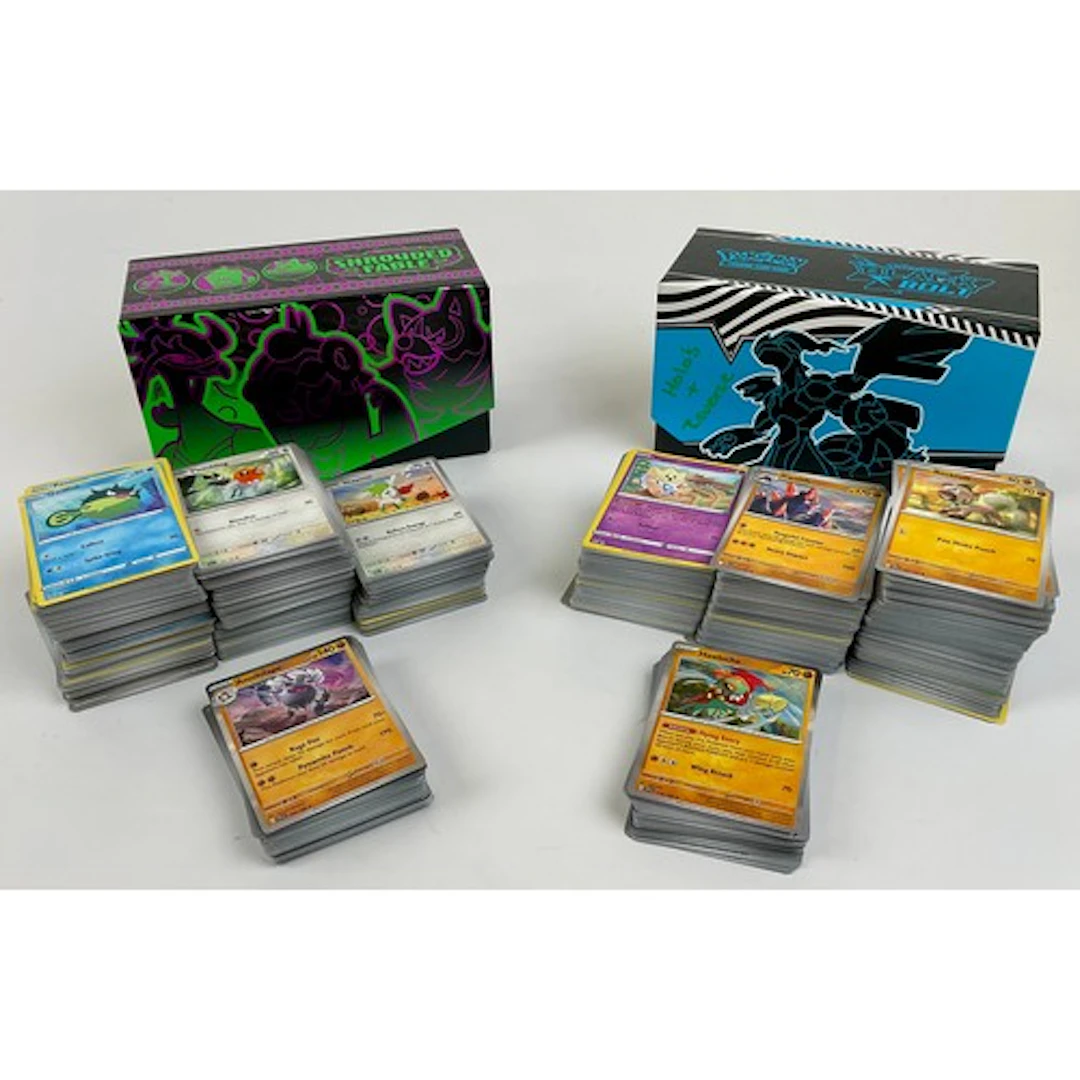 Pokemon Trading Cards - A large collection of approximately ...