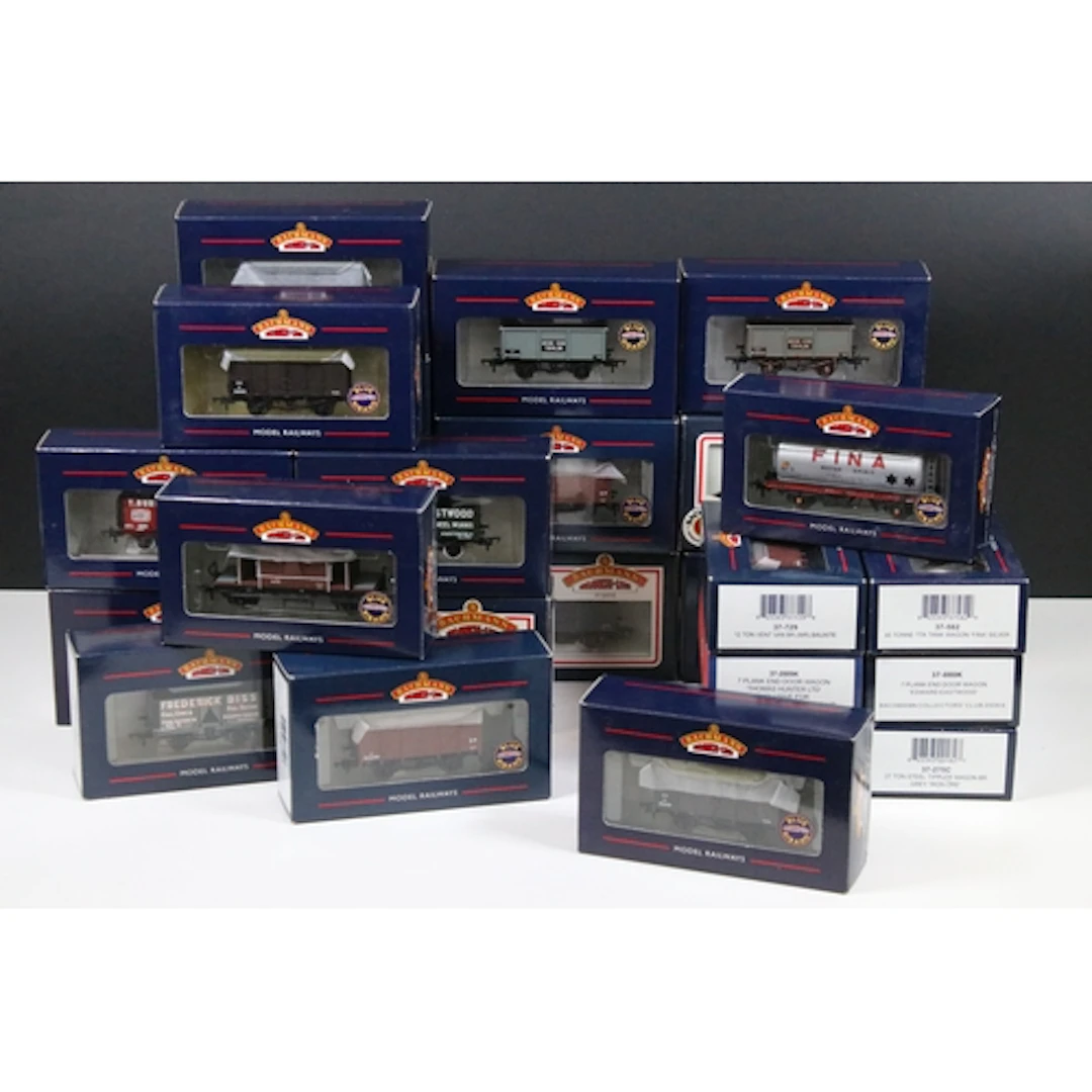 24 Boxed Bachmann OO gauge items of rolling stock to include...