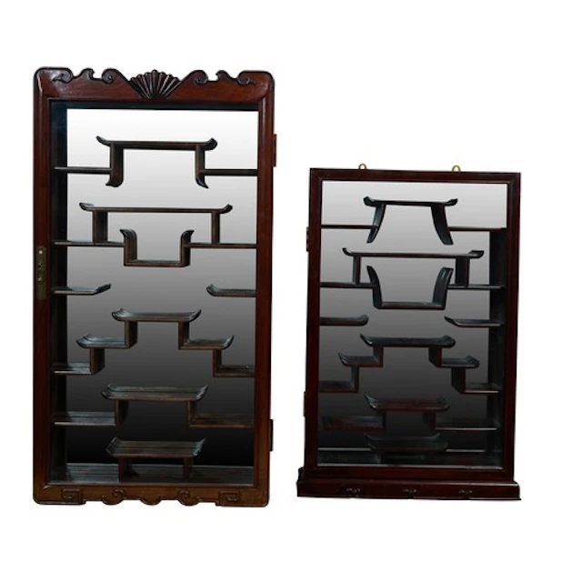 TWO CHINESE HARDWOOD WALL CABINETS 20TH CENTURY 红木柜两件 二十世纪...