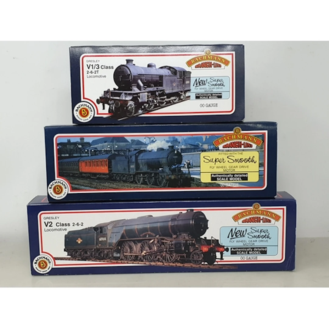 Bachmann 00 gauge LNER black steam Locomotives comprising 31...