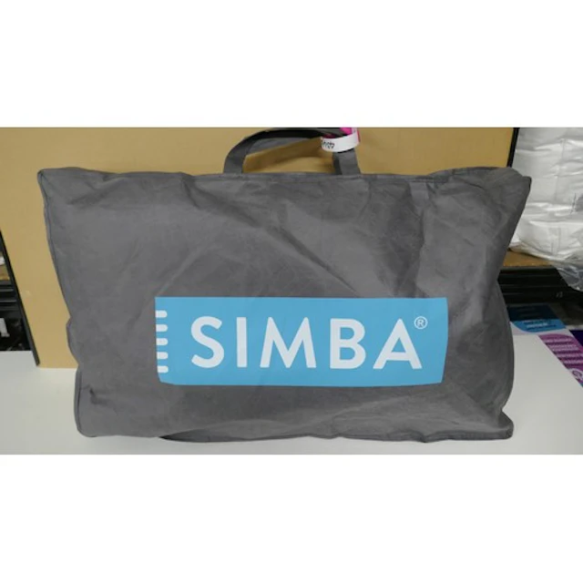 A Simba hybrid pillow