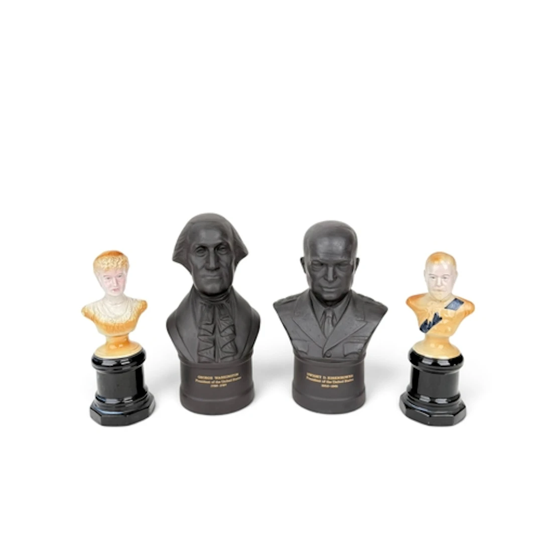 A PAIR OF WEDGWOOD BLACK BASALT BUSTS: GEORGE WASHINGTON &am...
