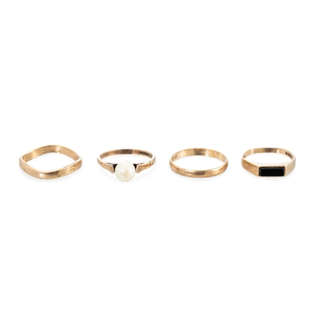 FOUR 9CT GOLD RINGS, 2 x stone set, gross weight 7.4 g.