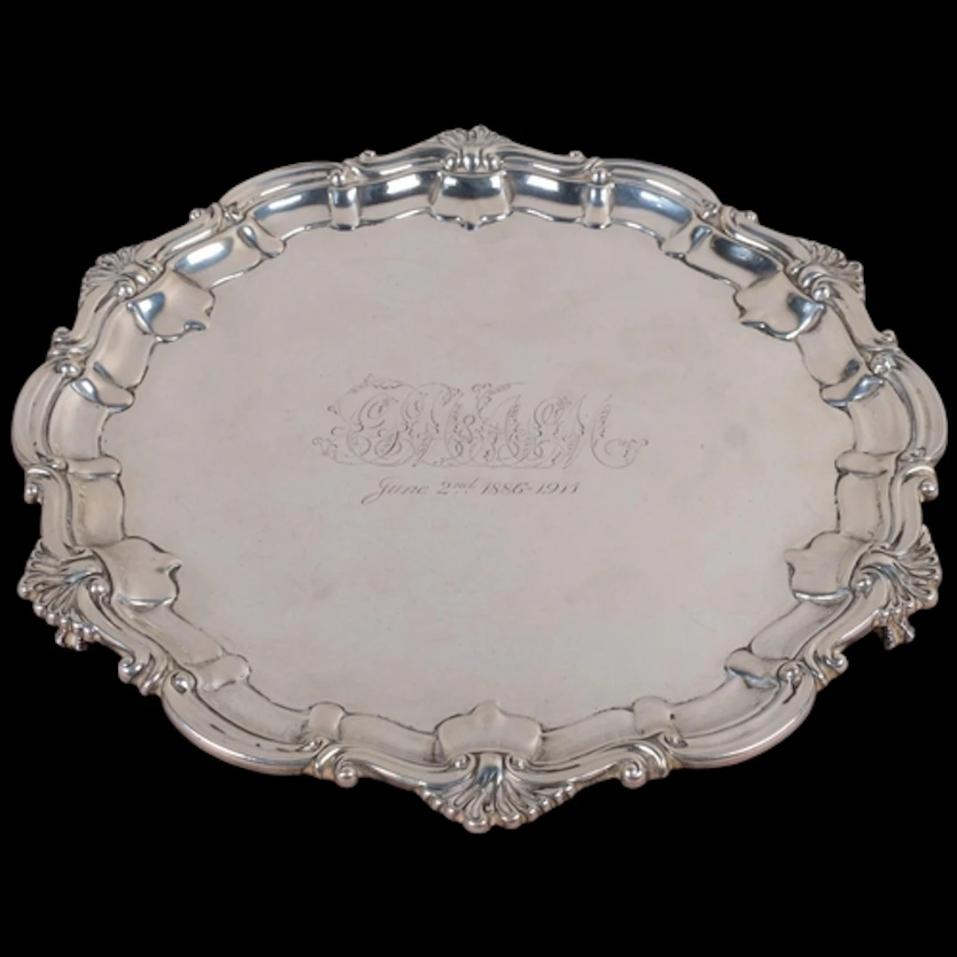 A George V silver salva, Martin, Hall & Co, Sheffield 1910, ...