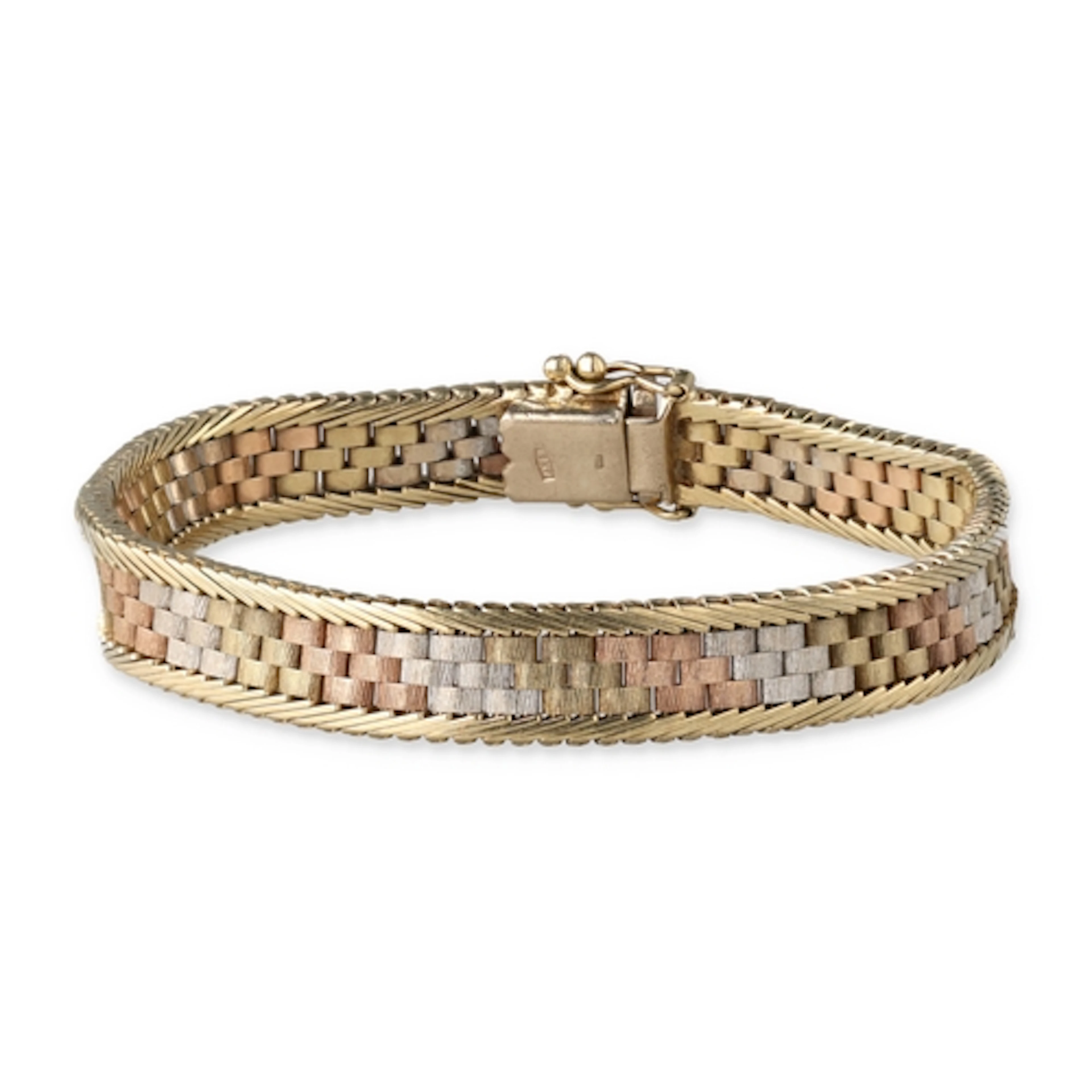 AN ITALIAN 9CT GOLD BRACELET Weight: 19.0gms