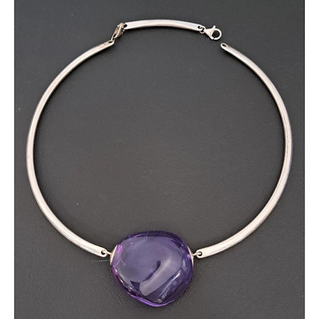BACCARAT PARMA VIOLET CRYSTAL CHOKER NECKLACE on silver chok...