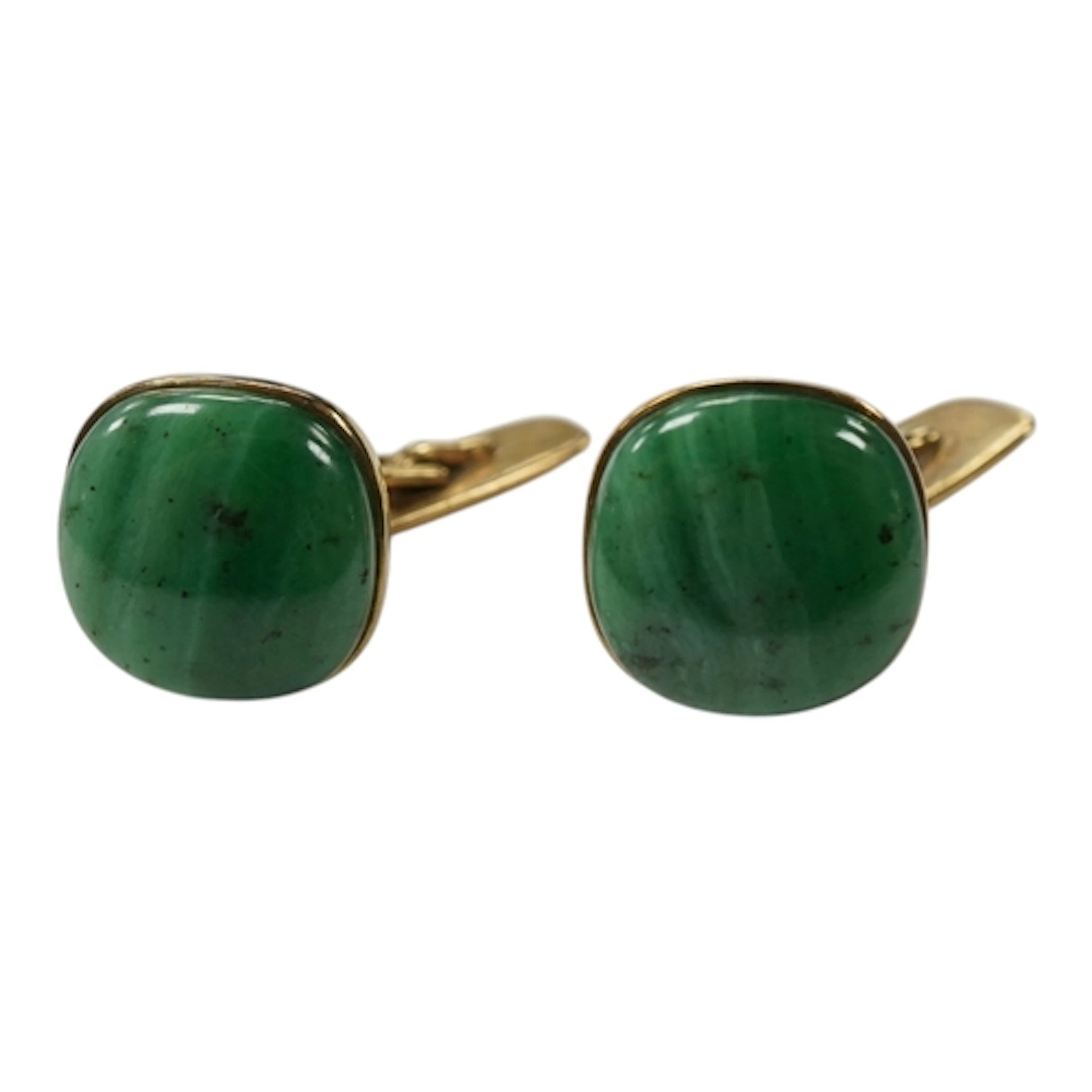 A pair of 9ct and malachite set cuff links, approx. 19mm, gr...