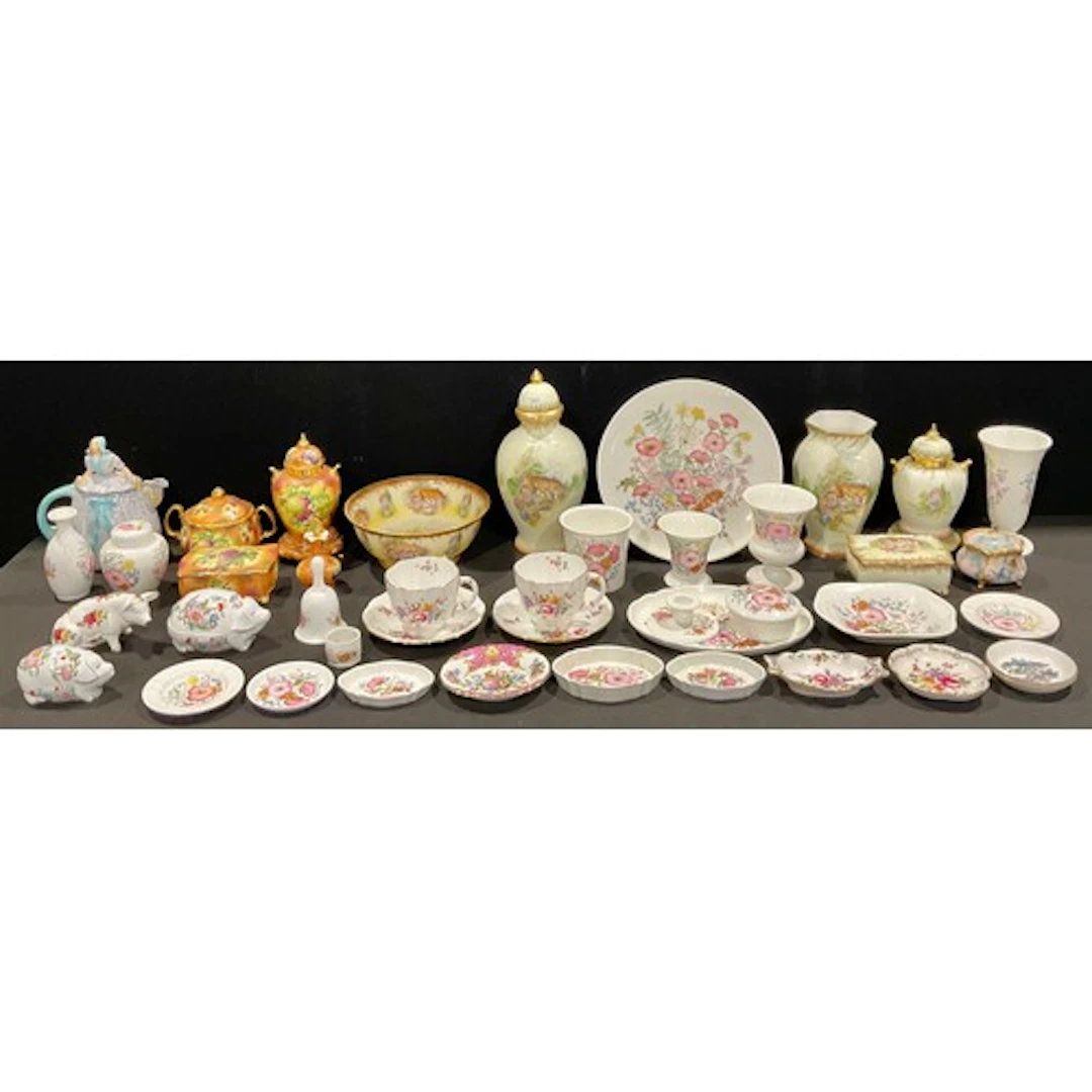 A collection of Raymond Everill & Sons ceramics, Summertime ...