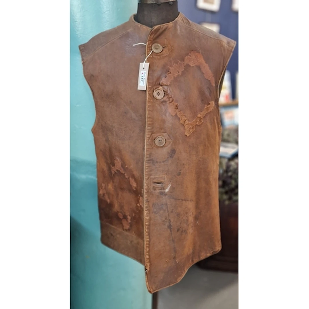 WW2 British Army No. 2 leather jerkin, in distressed conditi...