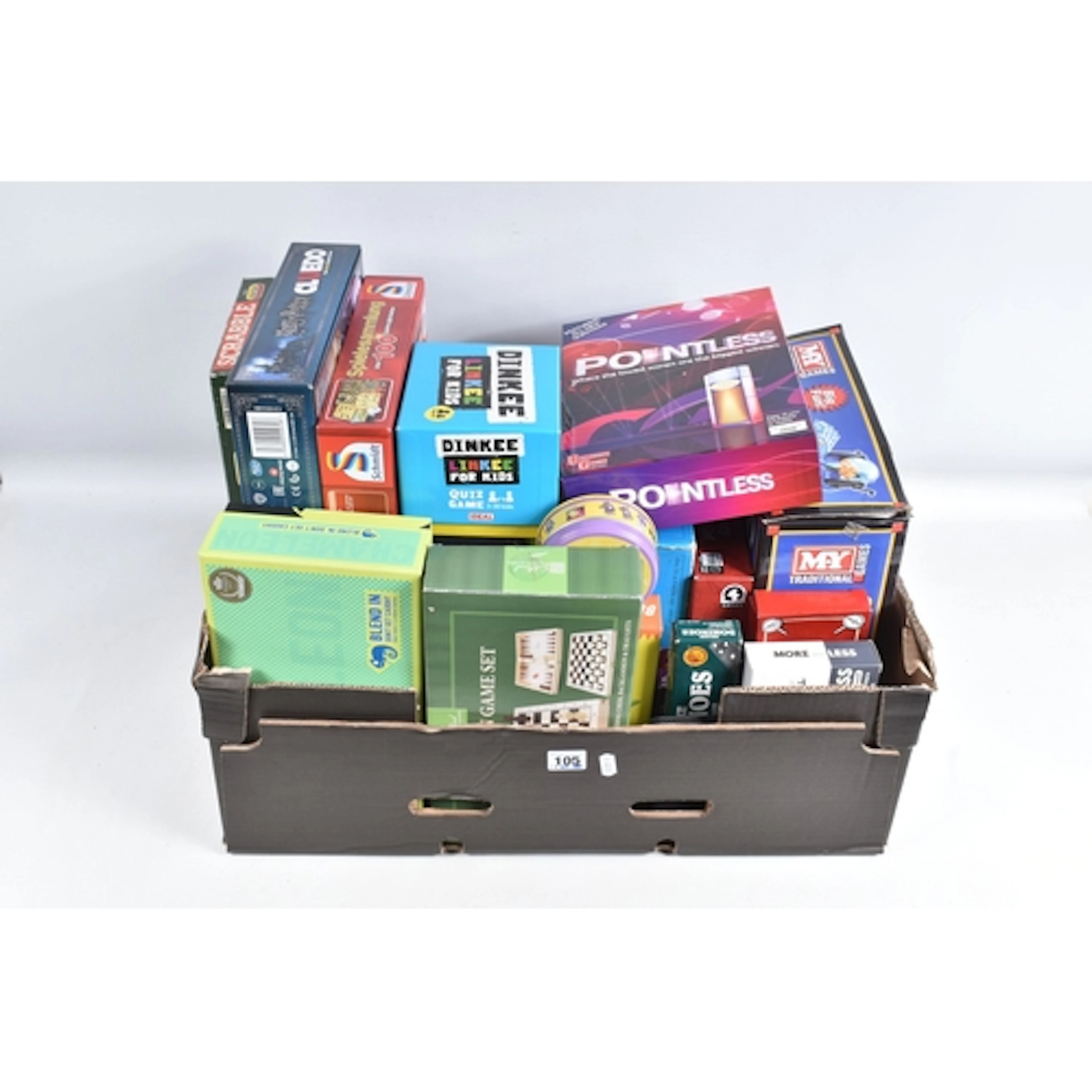 A COLLECTION OF BOARD AND PUZZLE GAMES, to include a Spears...