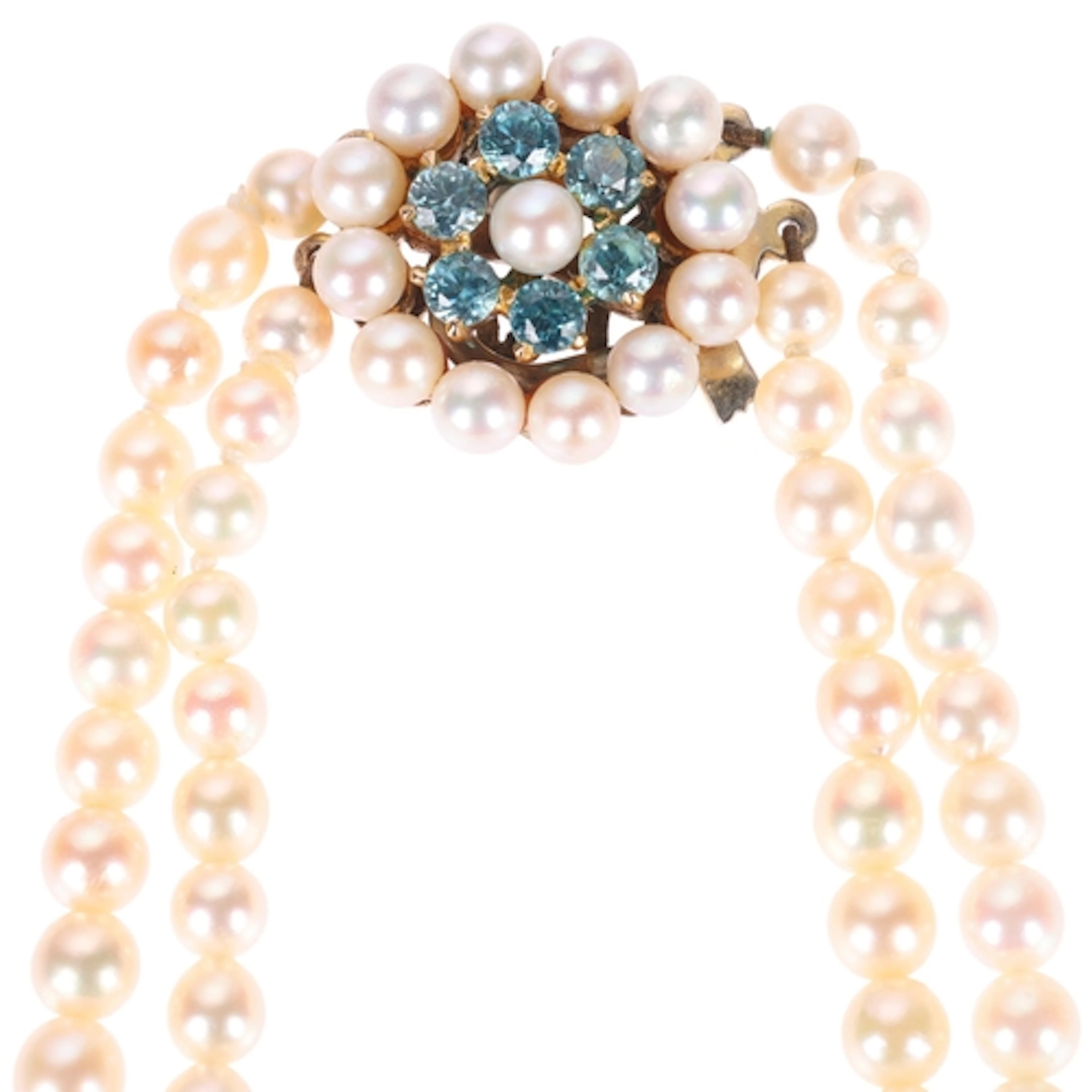 A Vintage double-row graduated cultured pearl bead necklace,...