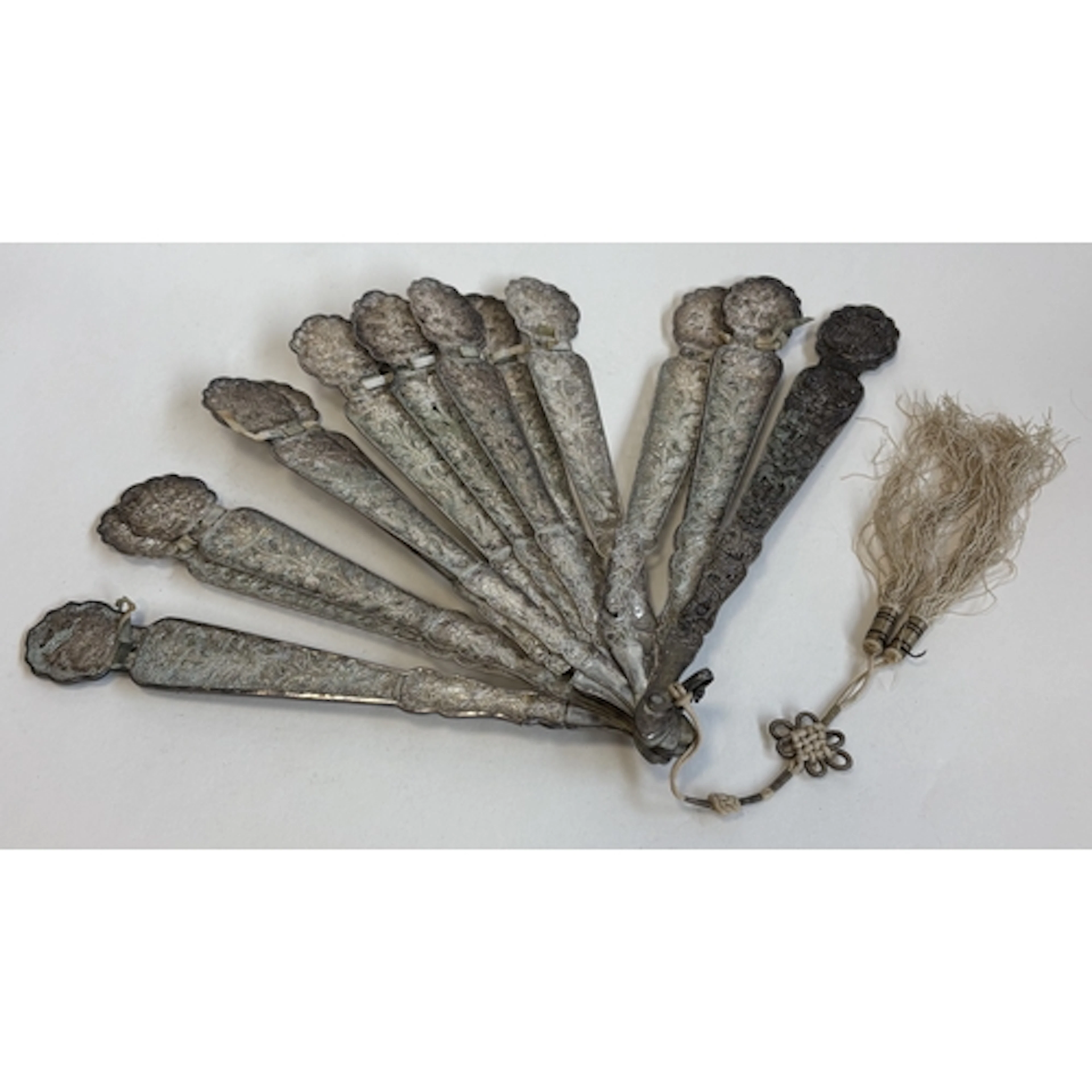 A 19th Century Chinese filigree silver fan. Approx. 185 gram...