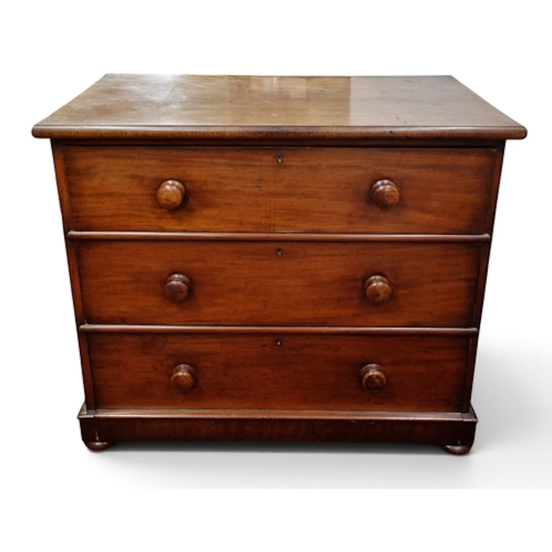 An early 19th Century Mahogany Bedroom Chest of three drawer...