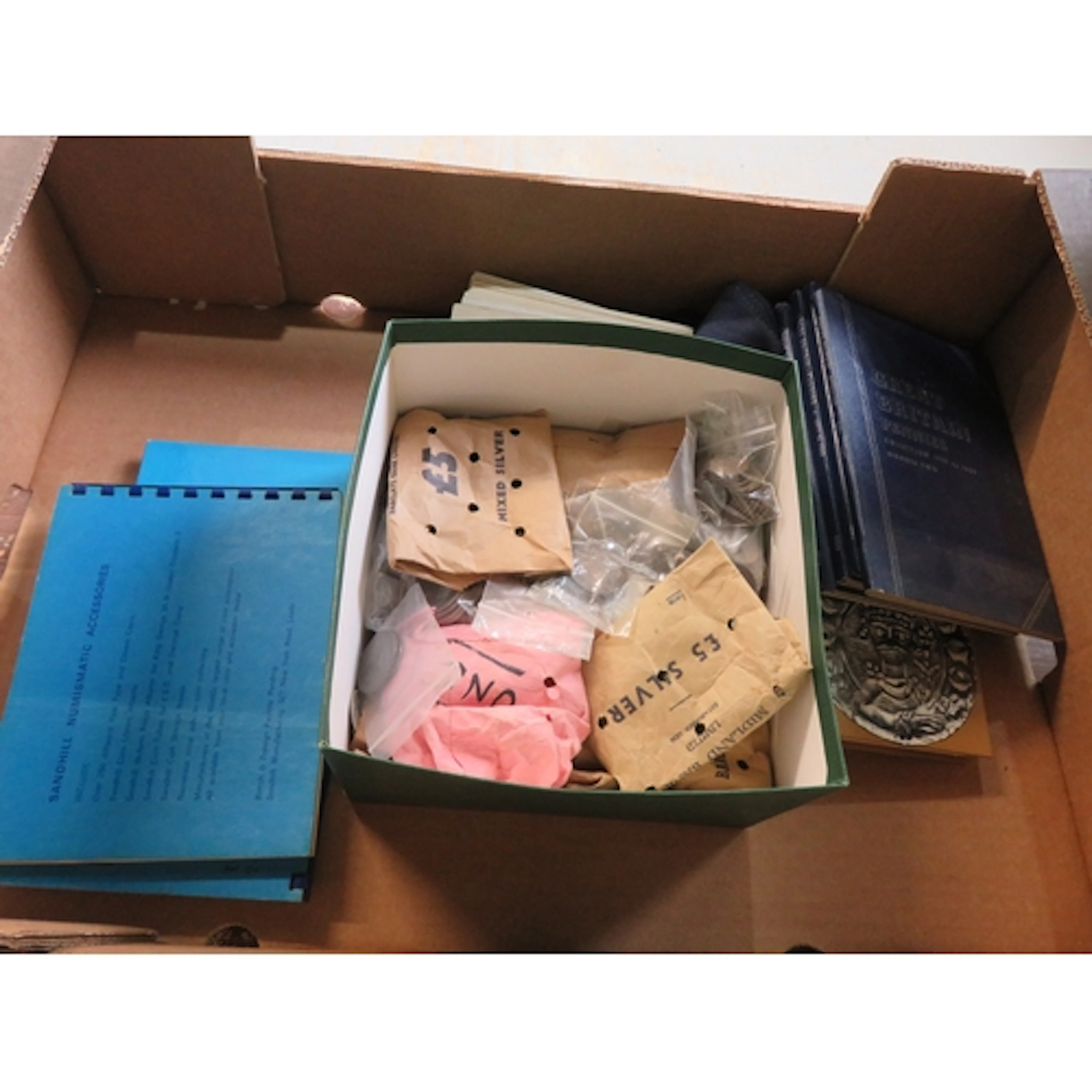 Box containing a quantity of miscellaneous British coins