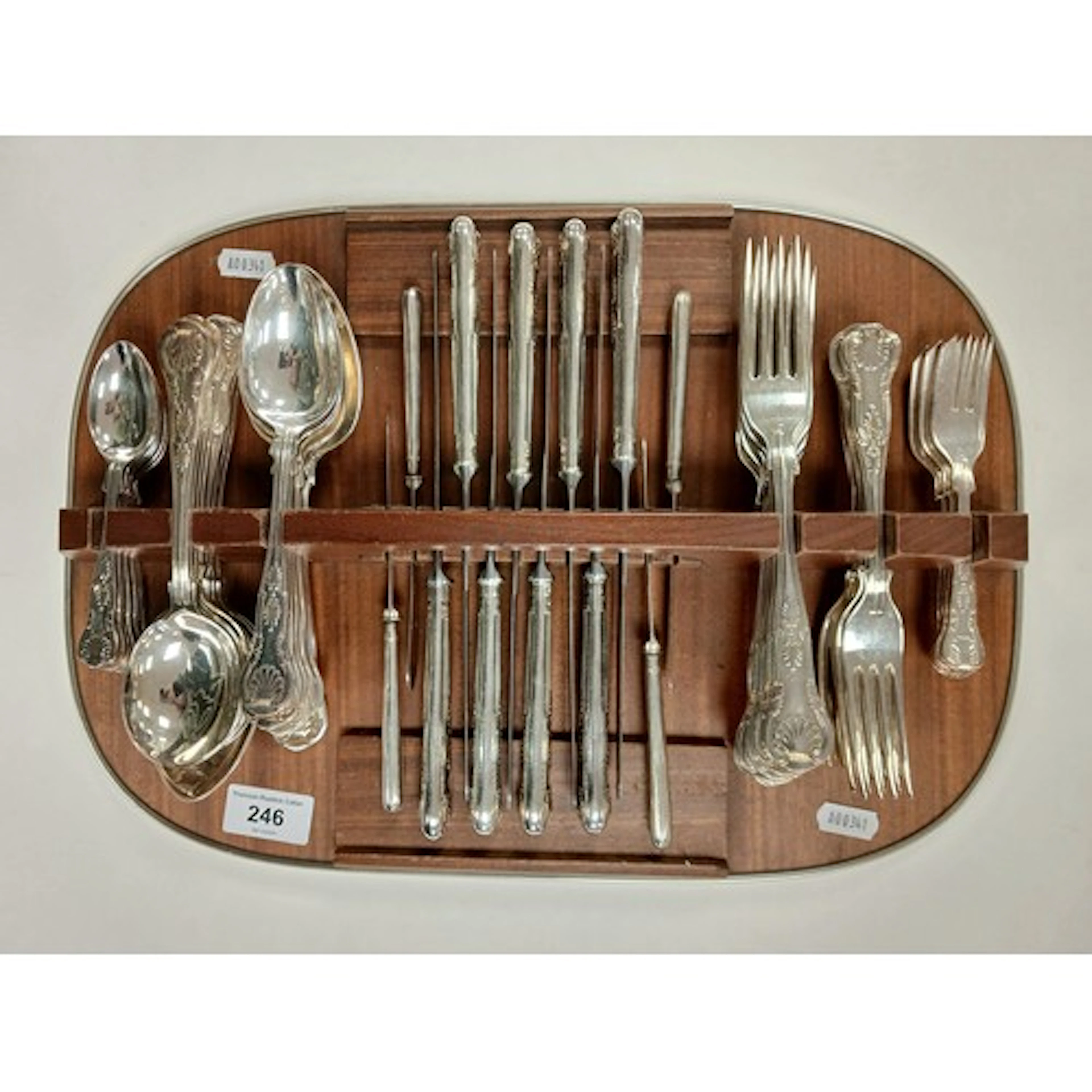 Set of Kings pattern EPNS cutlery, 4 x 8.