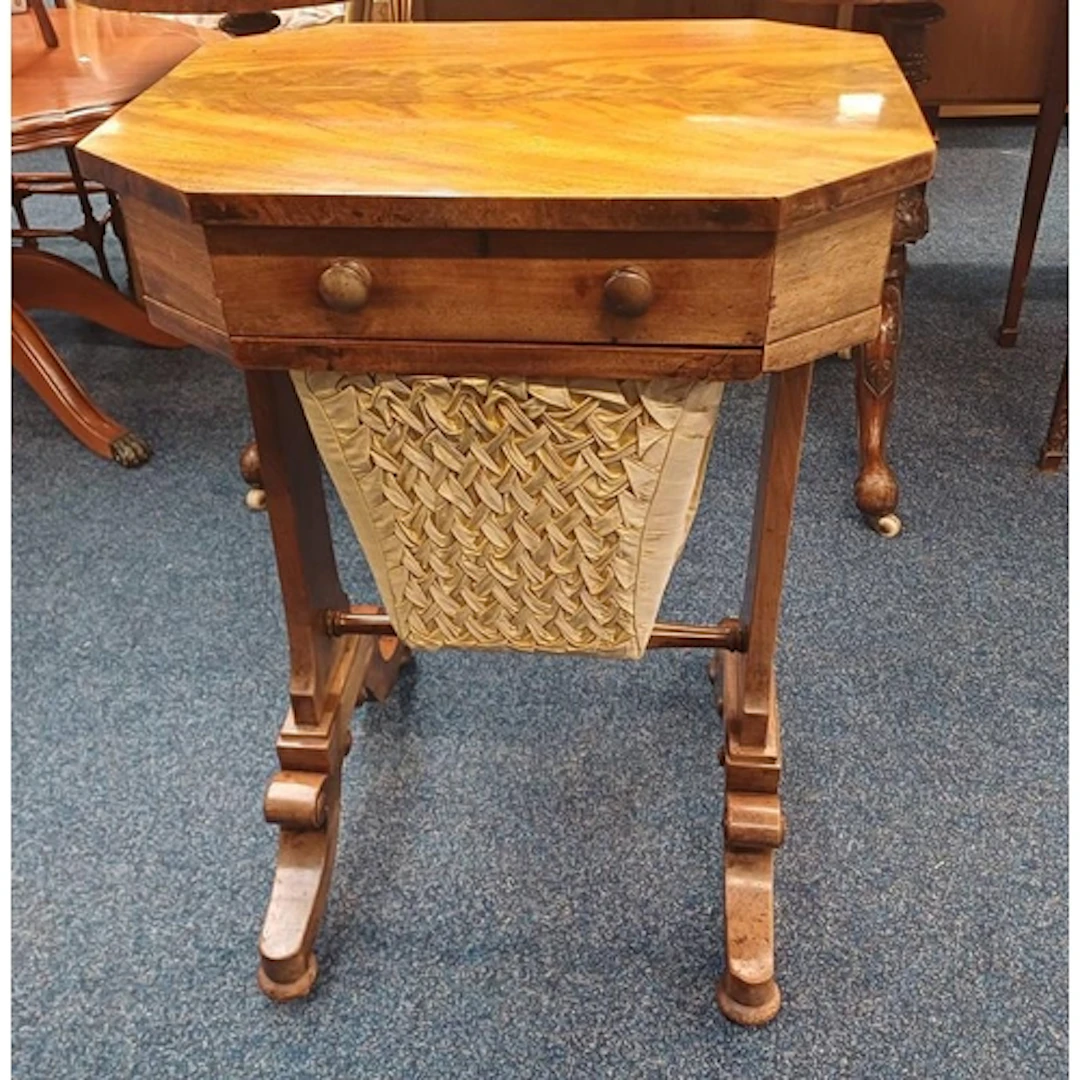 19TH CENTURY MAHOGANY SEWING TABLE WITH SINGLE DRAWER OVER H...
