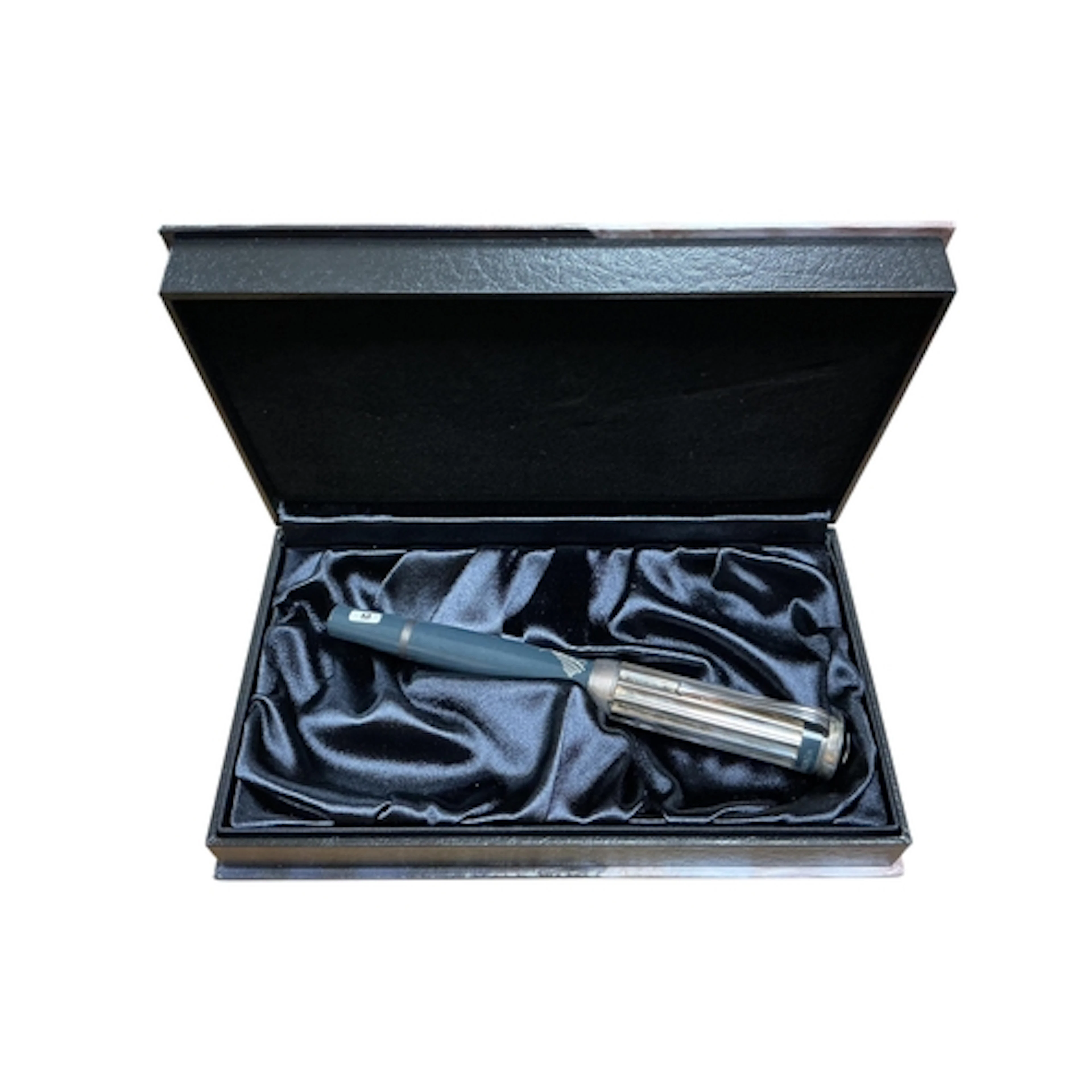 A rare Montblanc Meisterstuck Charles Dickens special editio...