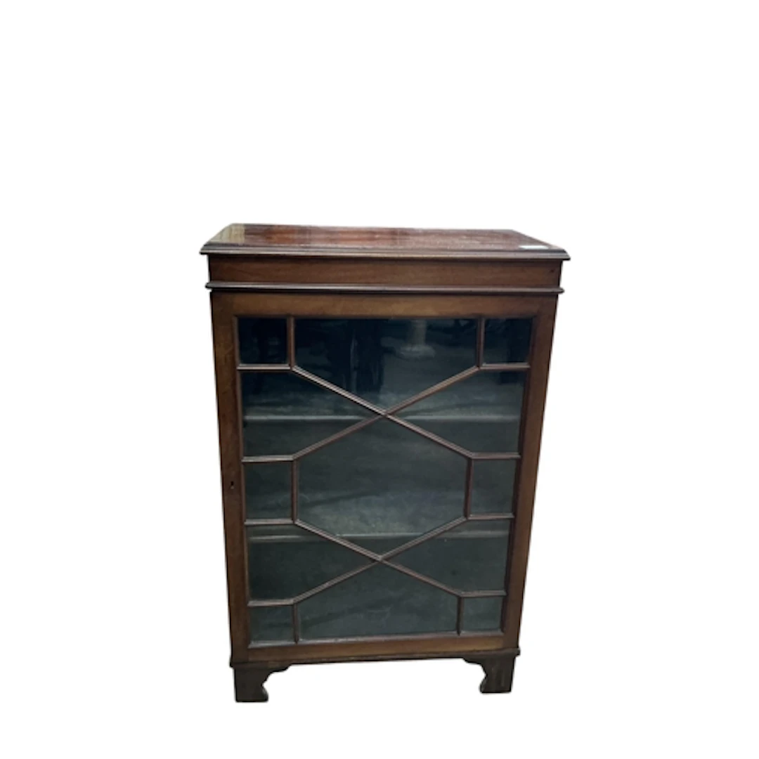 A 1920's mahogany bookcase, width 60cm, depth 32cm, height 9...