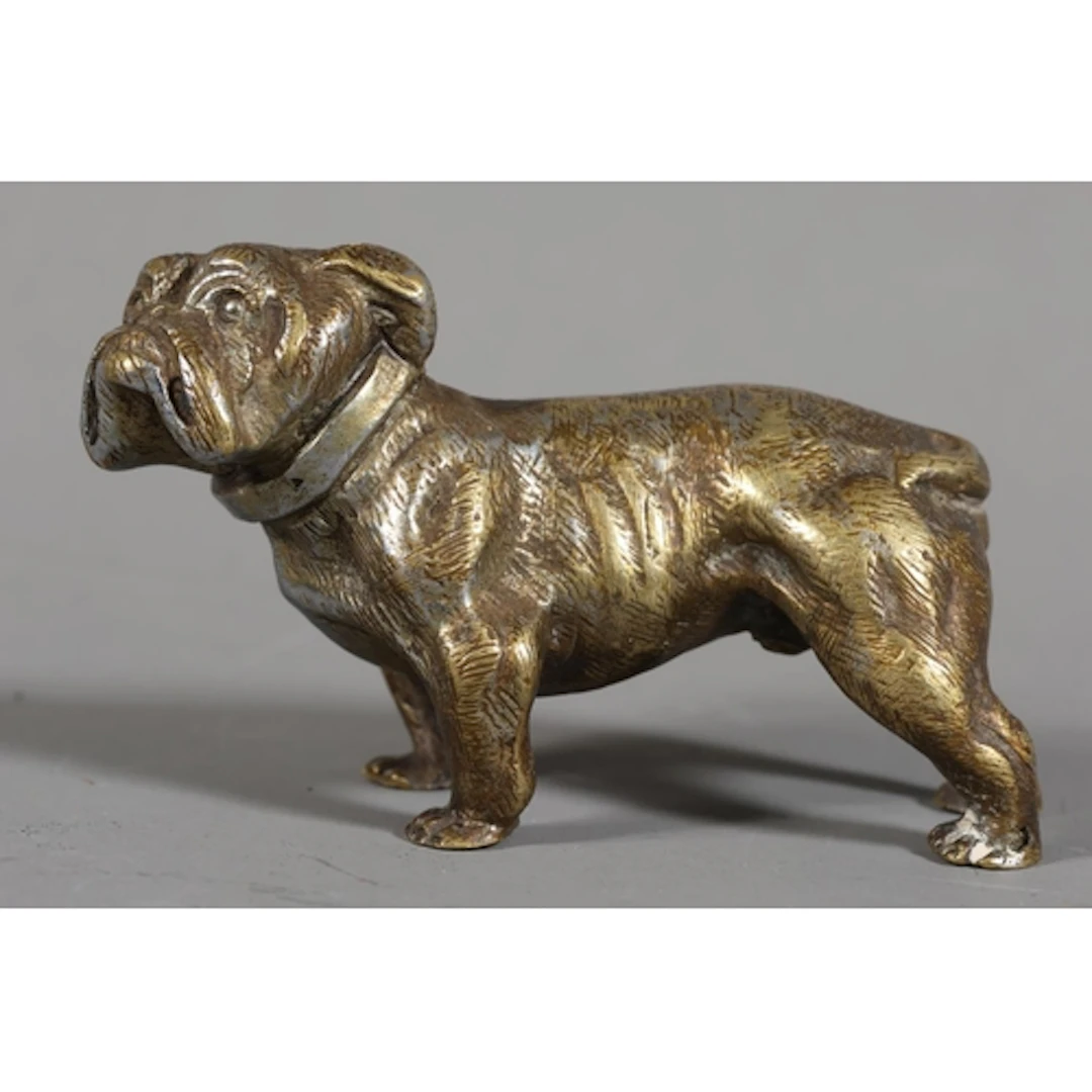 Heavy bronze of a bulldog in the manner of Bermann.