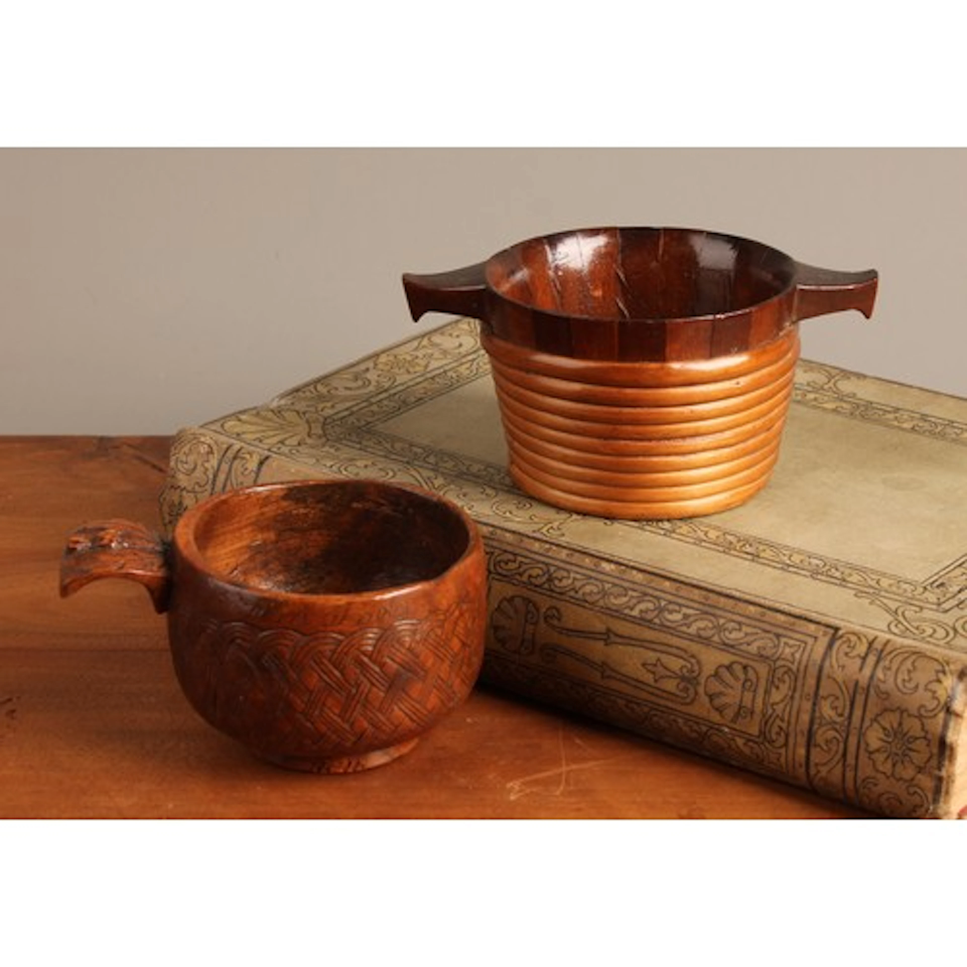 Treen - a 19th century Scottish single-lug quaich or drinkin...