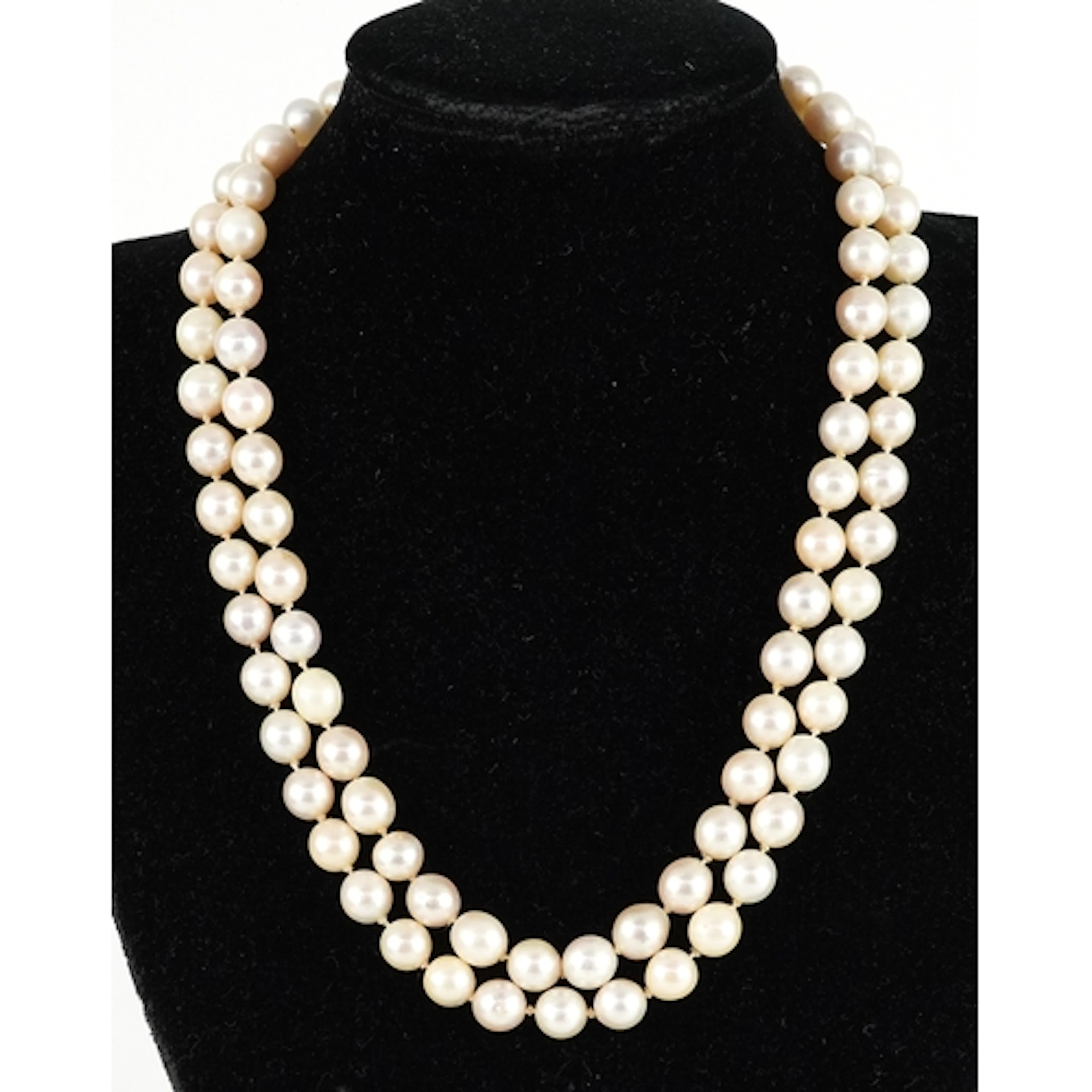Vintage cultured pearl two row necklace with white metal cla...