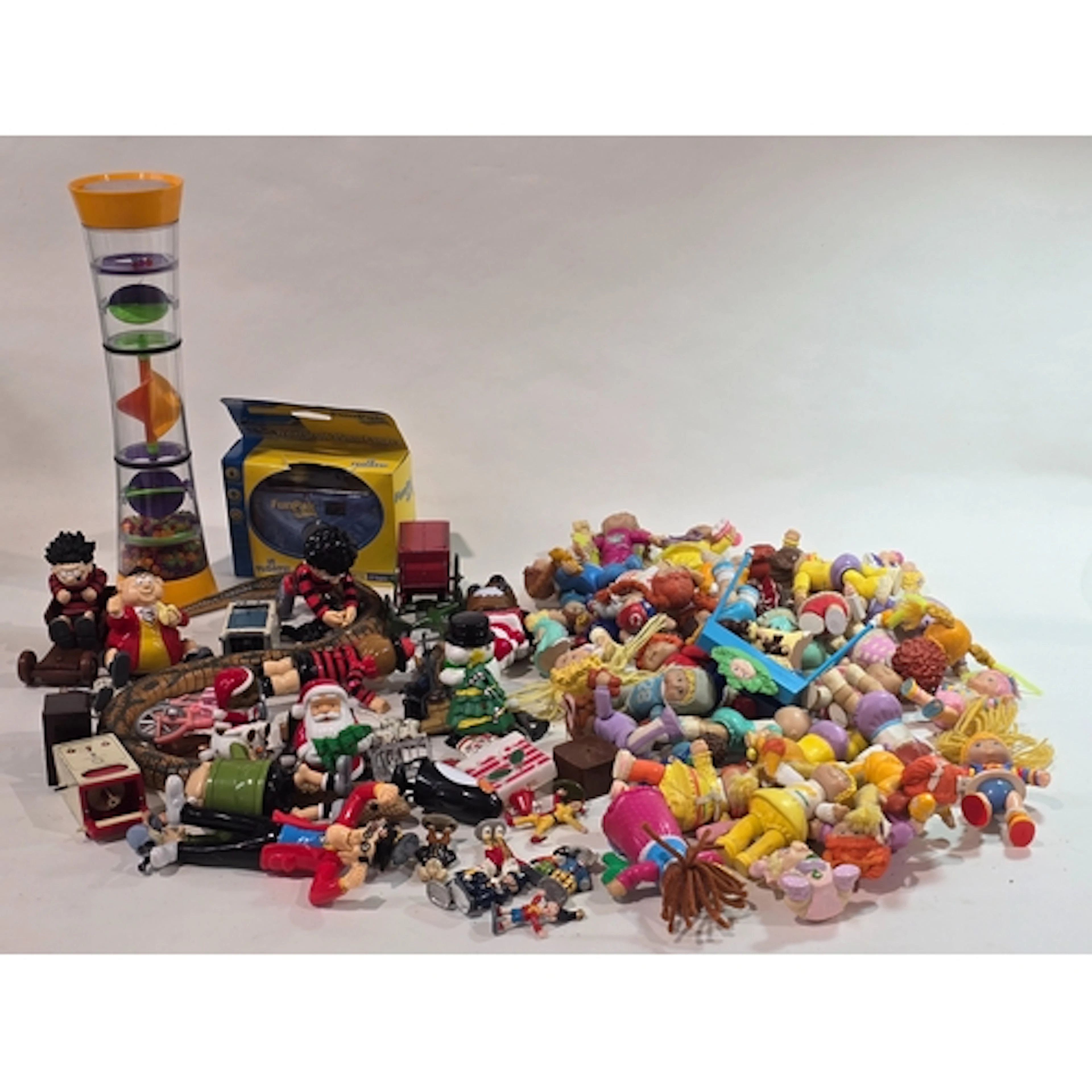 Large collection of miscellaneous toys to include Cabbage Pa...
