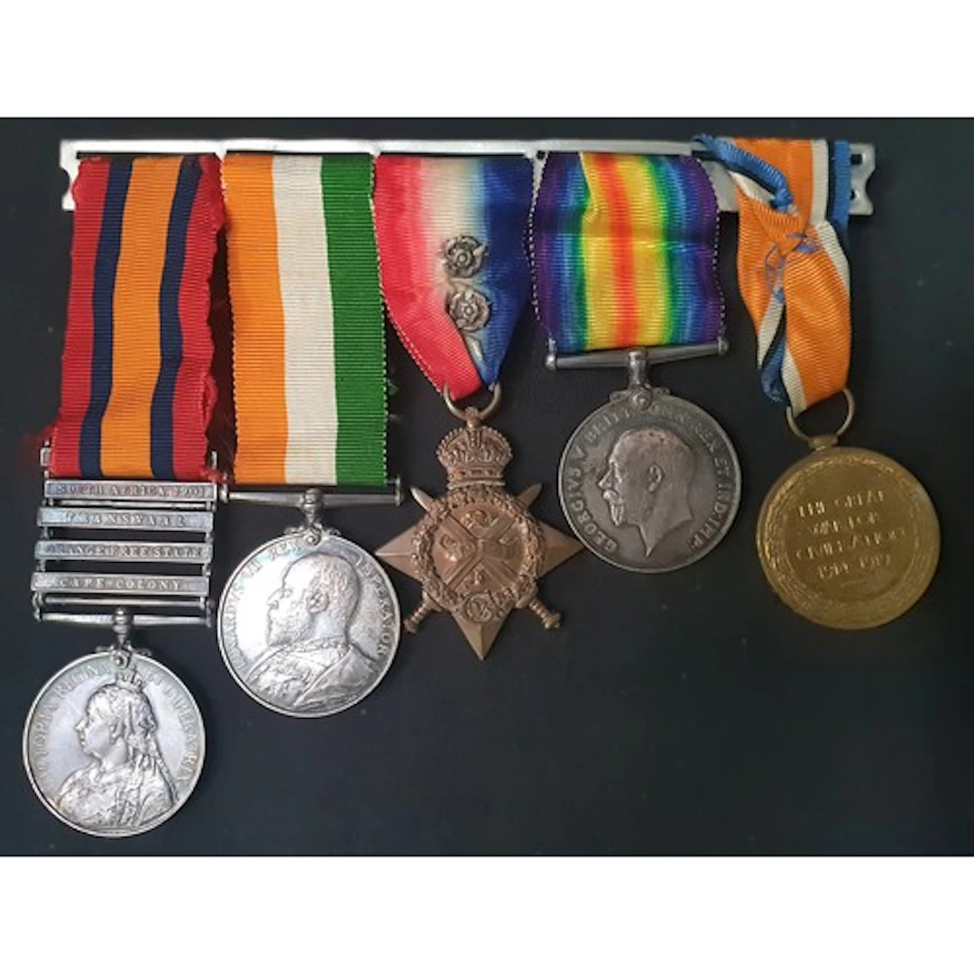 COLLECTION OF SECOND BOER WAR AND WWI MEDALS each with ribbo...