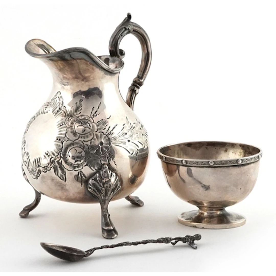 Mappin & Webb silver open table salt together with an 800 gr...