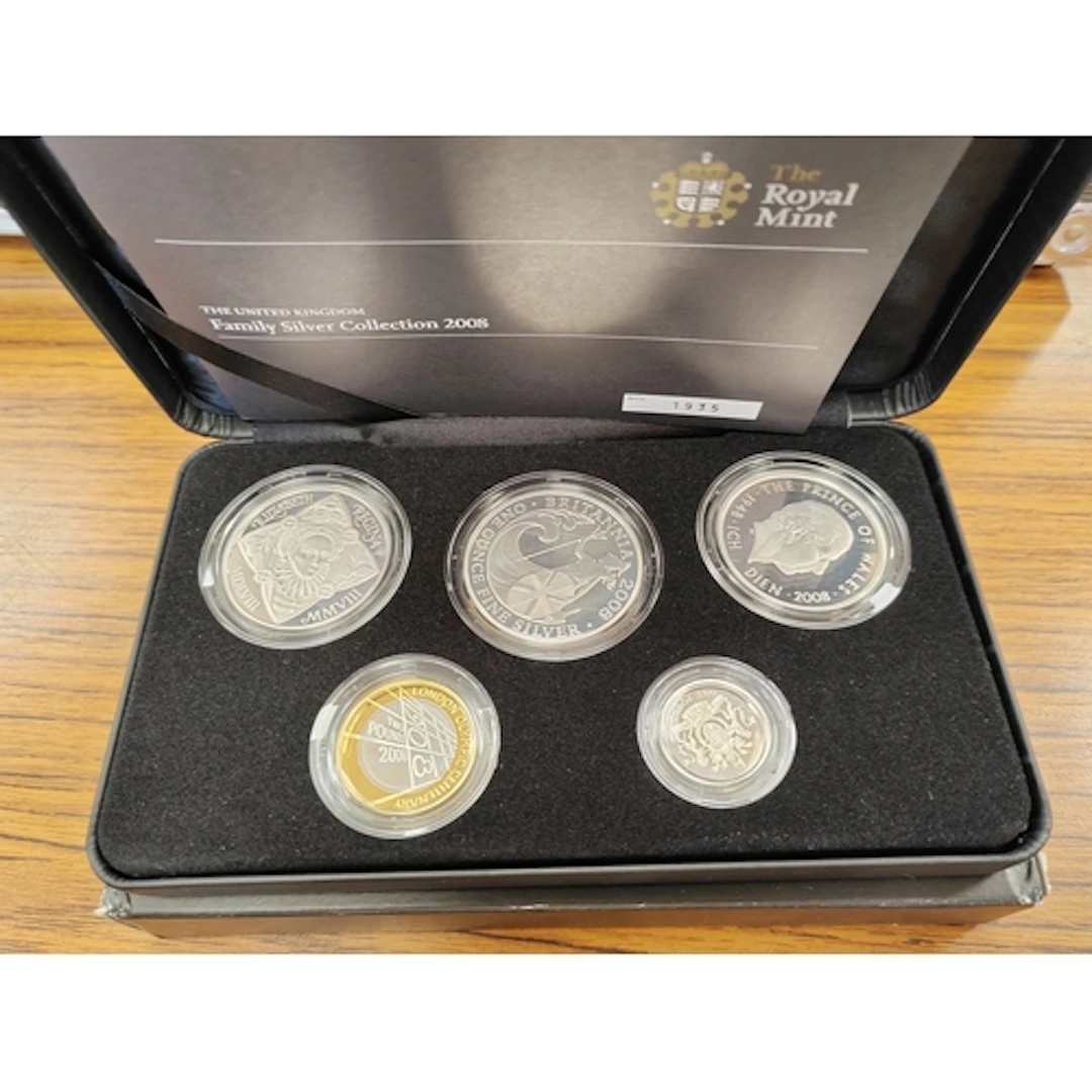 2008 Family Silver Collection proof FDC, includes £5 (2), £2...