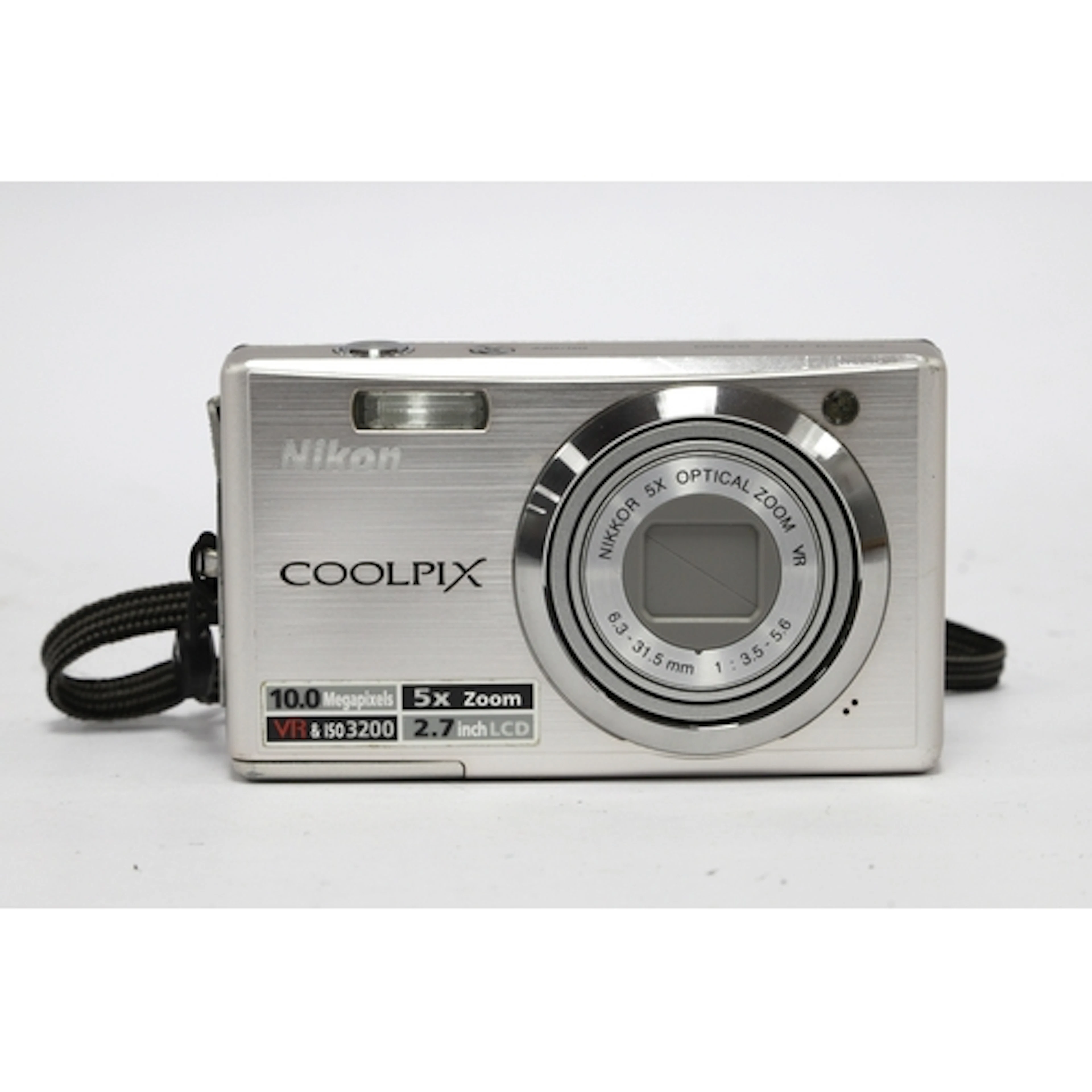 Nikon Coolpix S560 Digital Compact Camera, silver, Untested.