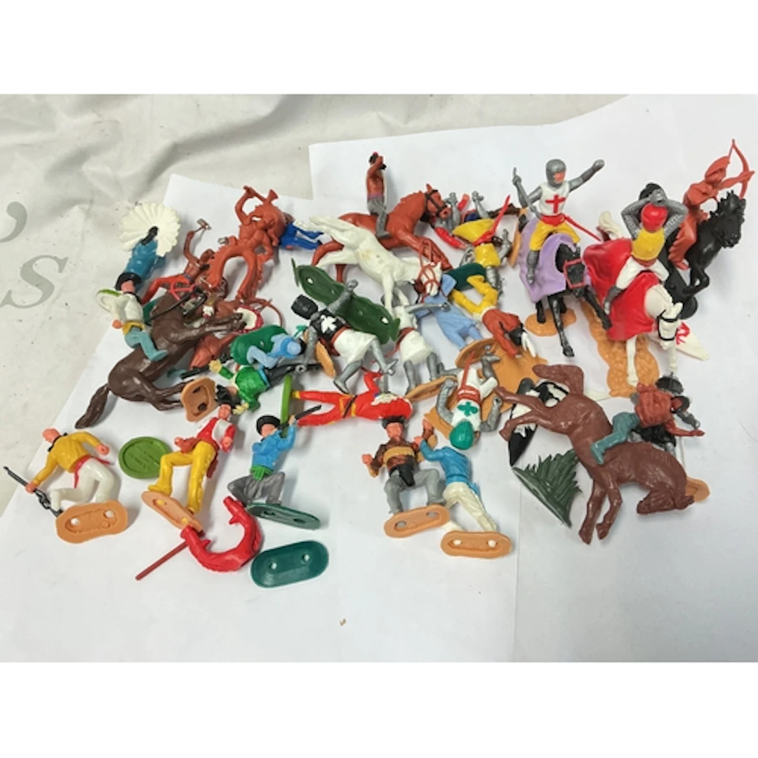 A Small Collection Of Timpo Knight, Cowboys And Indians. No ...