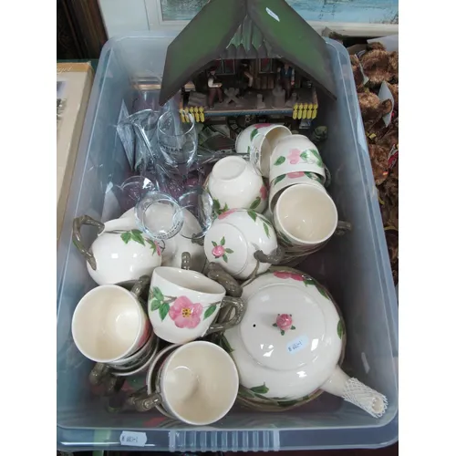 Collectables, including quantity of Franciscan Staffordshire...