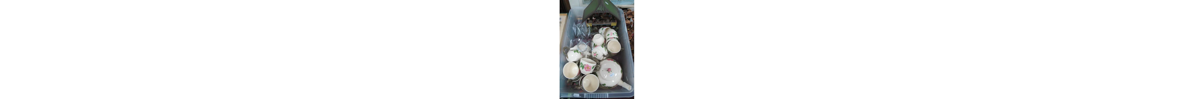 Collectables, including quantity of Franciscan Staffordshire...