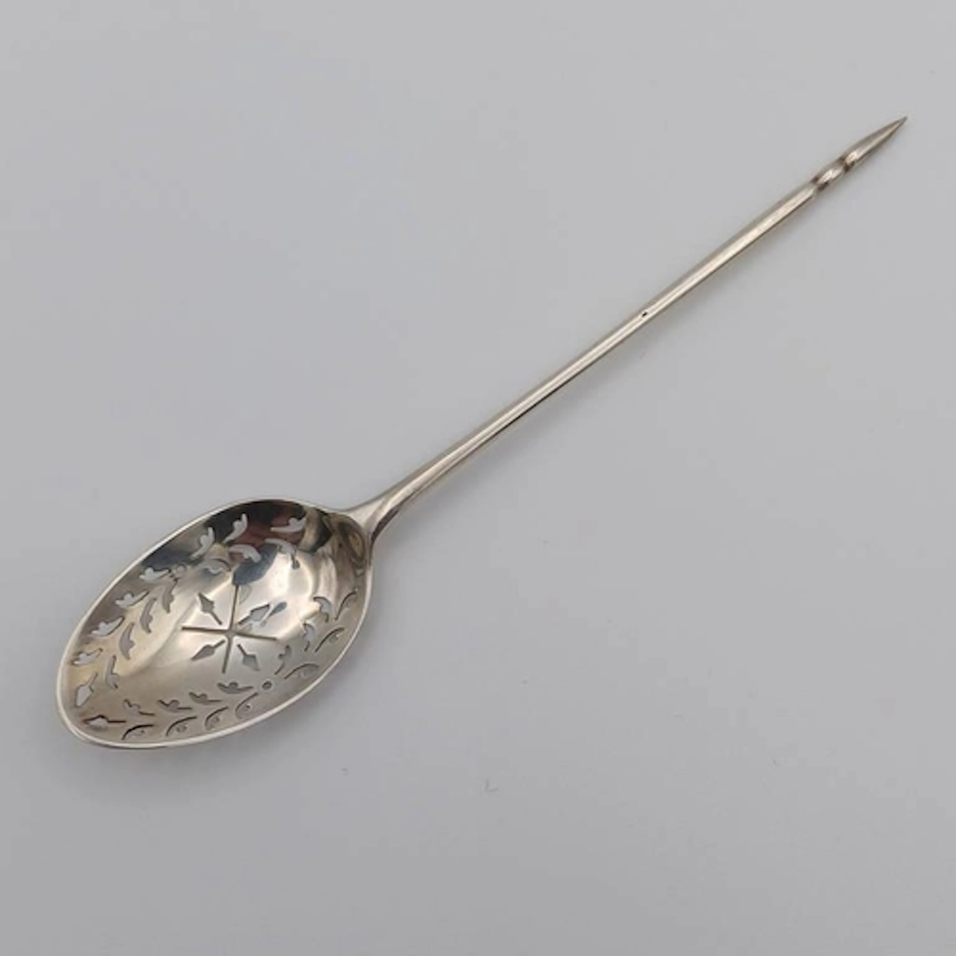 18TH CENTURY SILVER MOTE SPOON BY HENRY BAILEY, LONDON CIRCA...