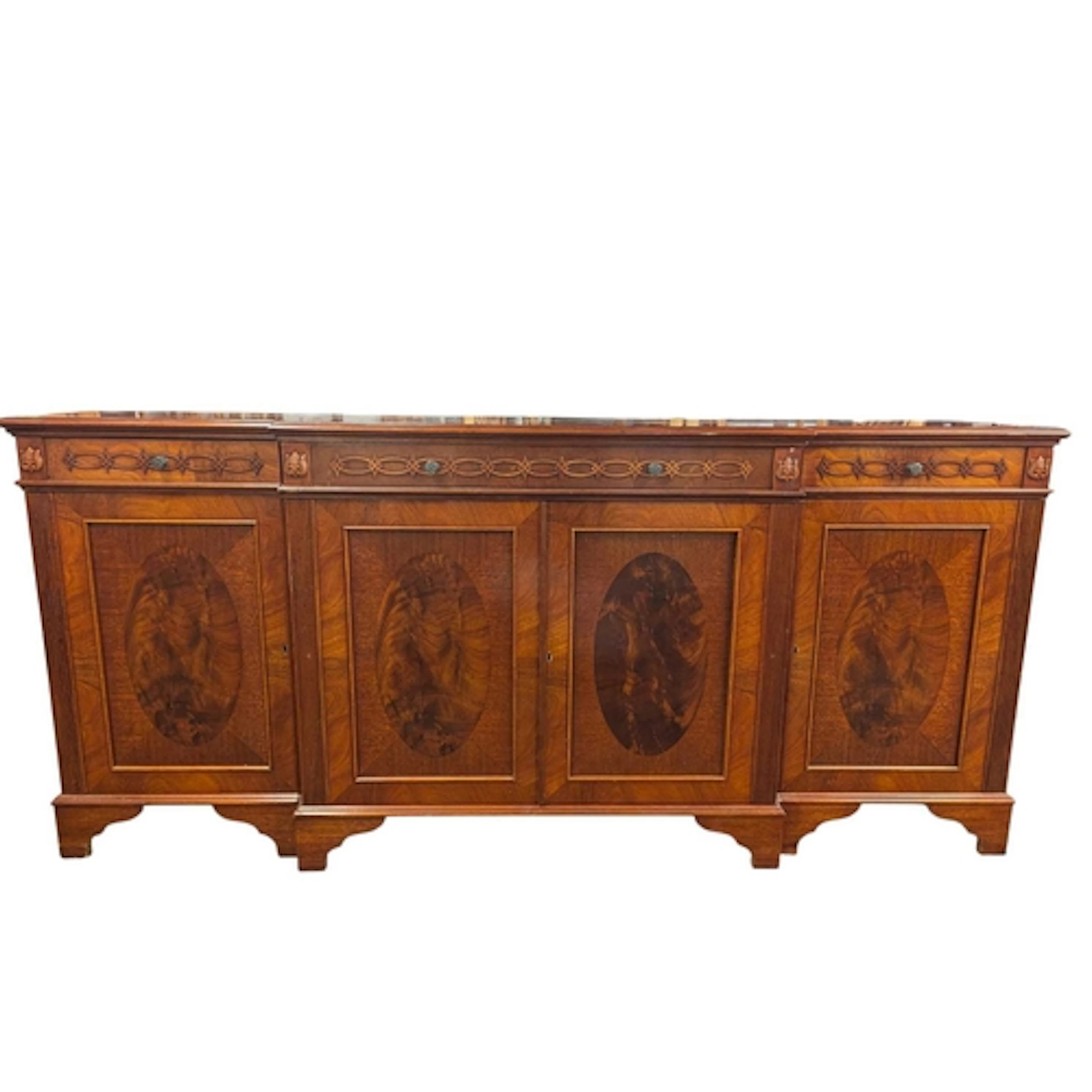 Attributed Wade Furniture A 20th century George III Sheraton...